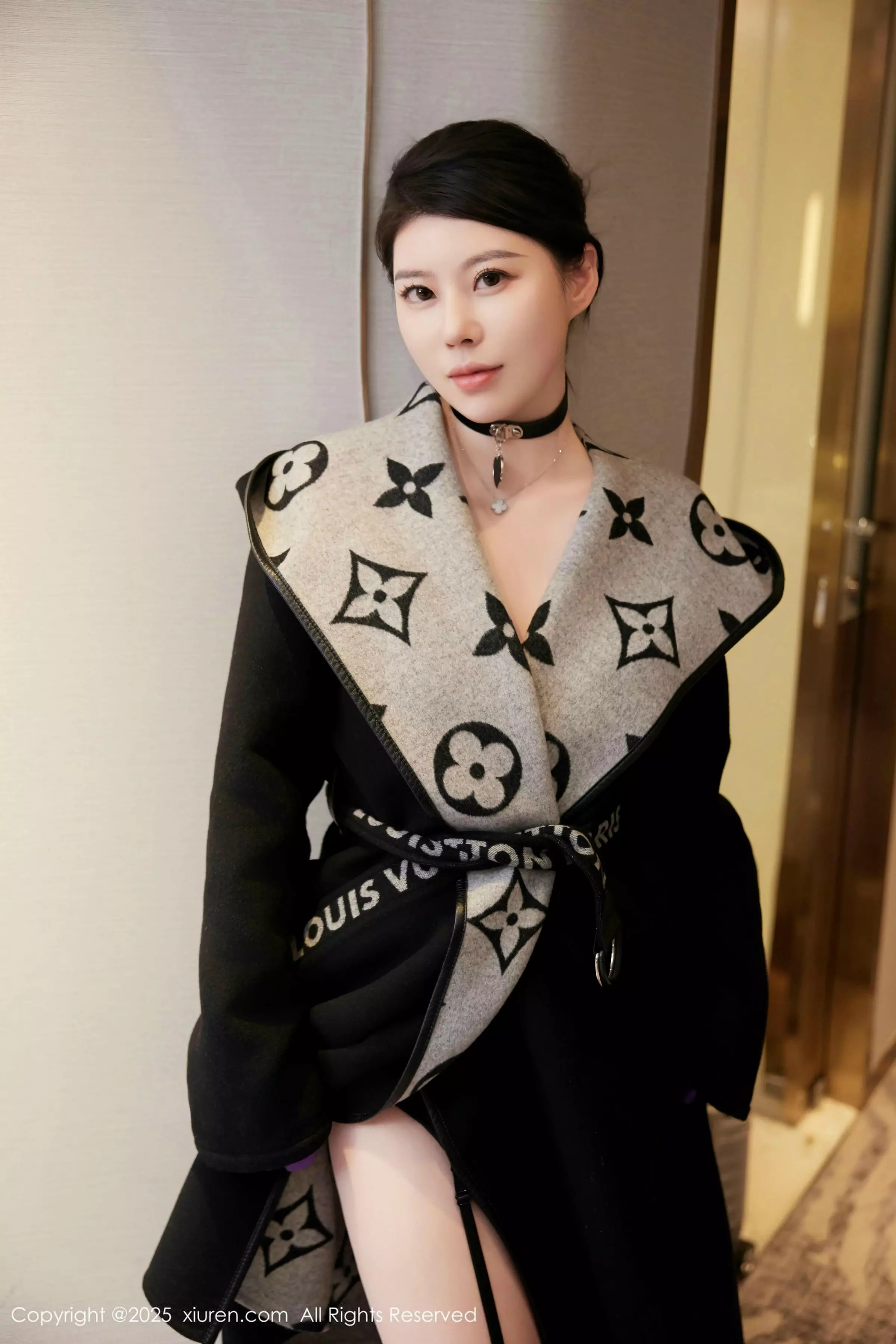 [[XiuRen秀人网]秀人网]No.10001_模特白茹雪abby性感紫色情趣内衣配黑丝吊袜秀丰腴身材诱惑写真62P