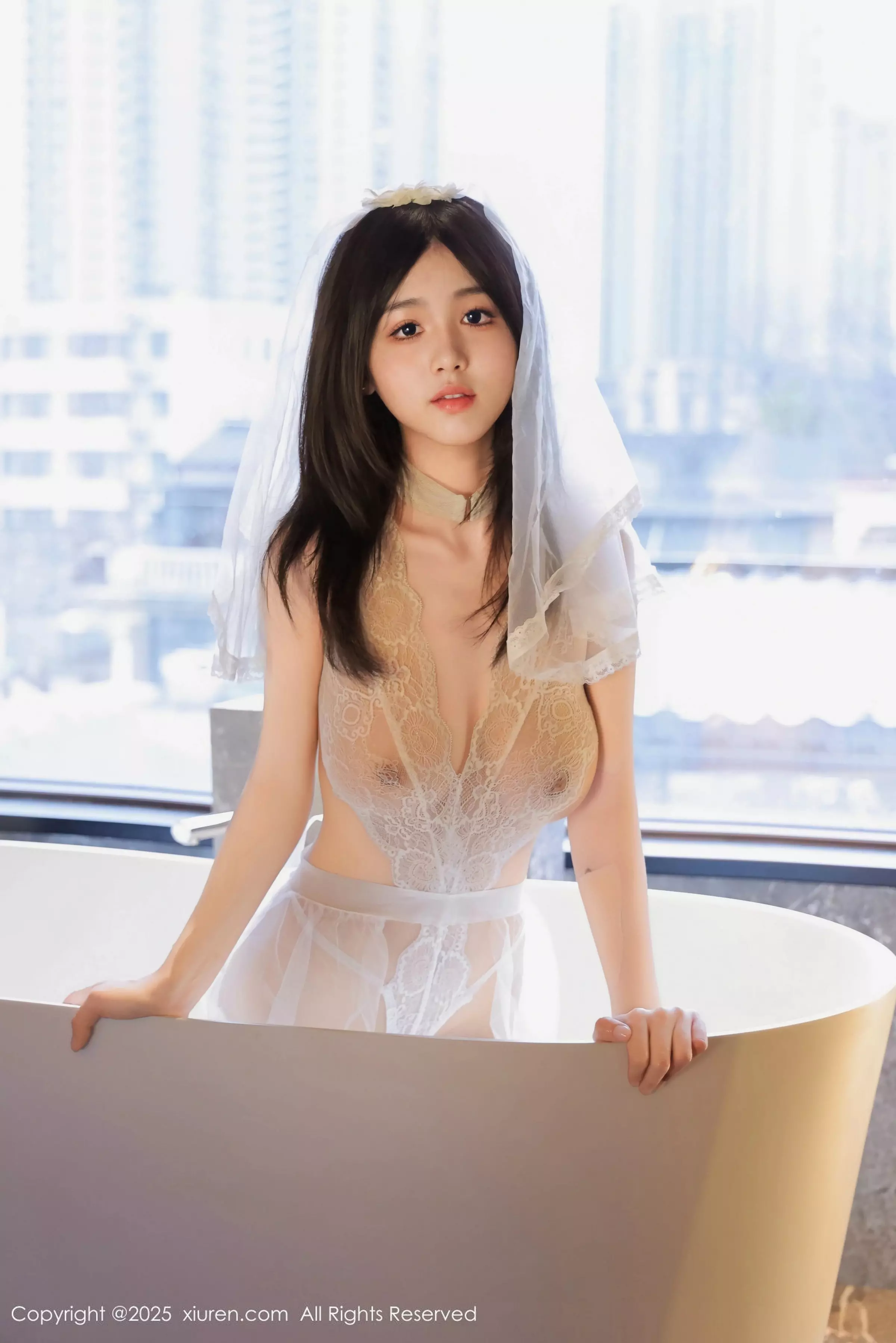 [[XiuRen秀人网]秀人网]No.10011_模特奶芙乔乔性感白色婚纱露白色蕾丝内衣秀凹凸身材诱惑写真66P