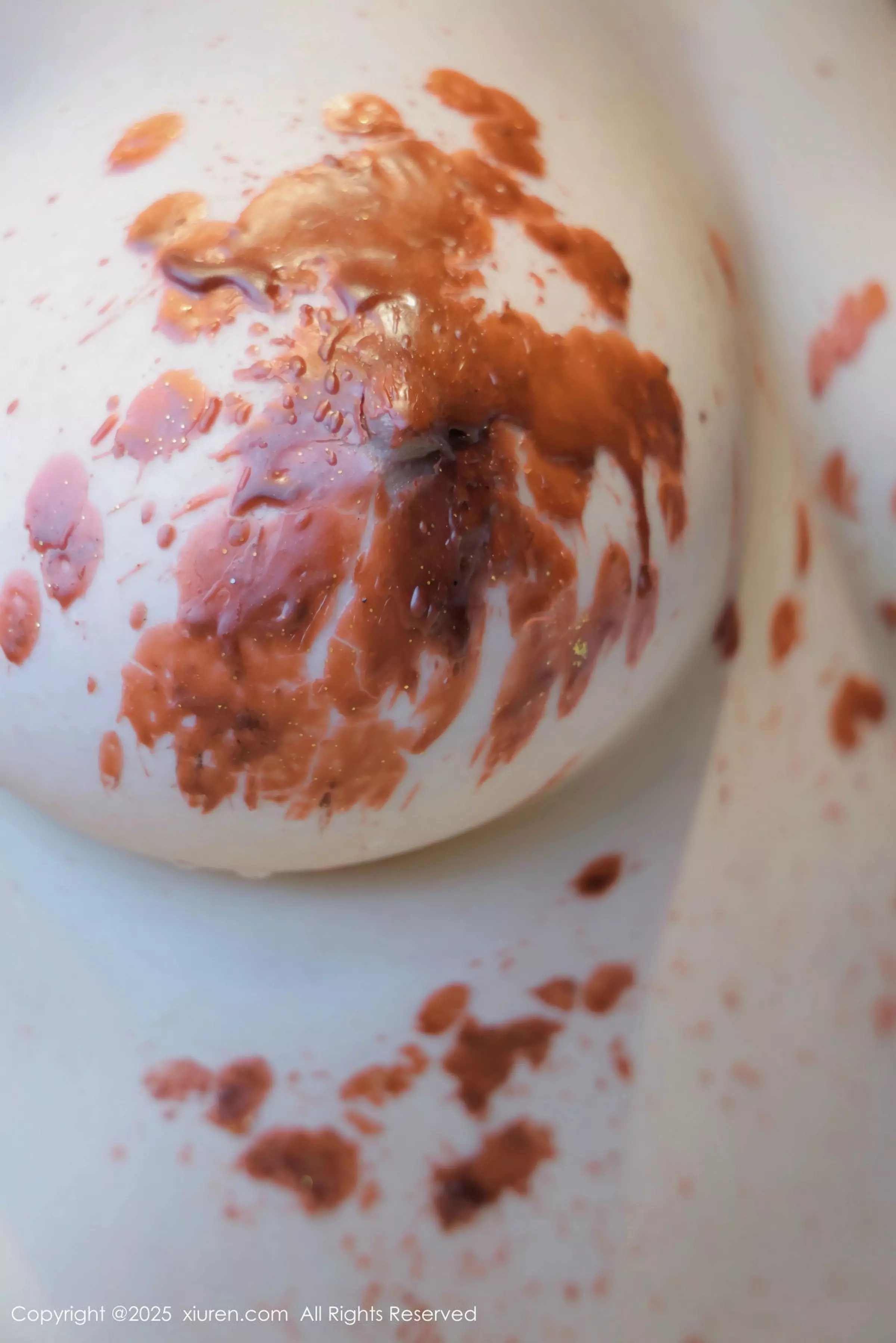 [[XiuRen秀人网]秀人网]No.10011_模特奶芙乔乔性感白色婚纱露白色蕾丝内衣秀凹凸身材诱惑写真66P