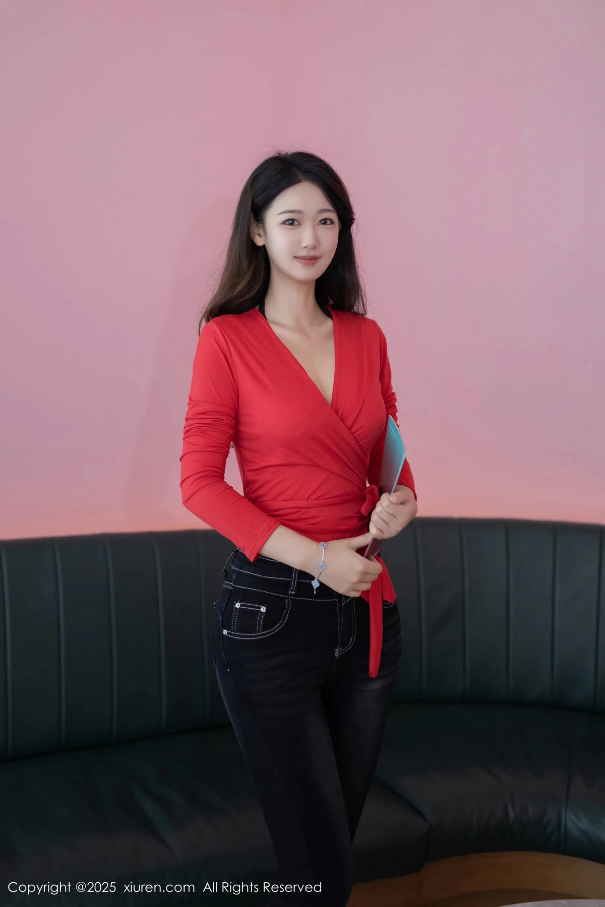 [[XiuRen秀人网]秀人网]No.9894_模特唐安琪性感黑色情趣内衣配开档肉丝秀曼妙身姿完美诱惑写真79P