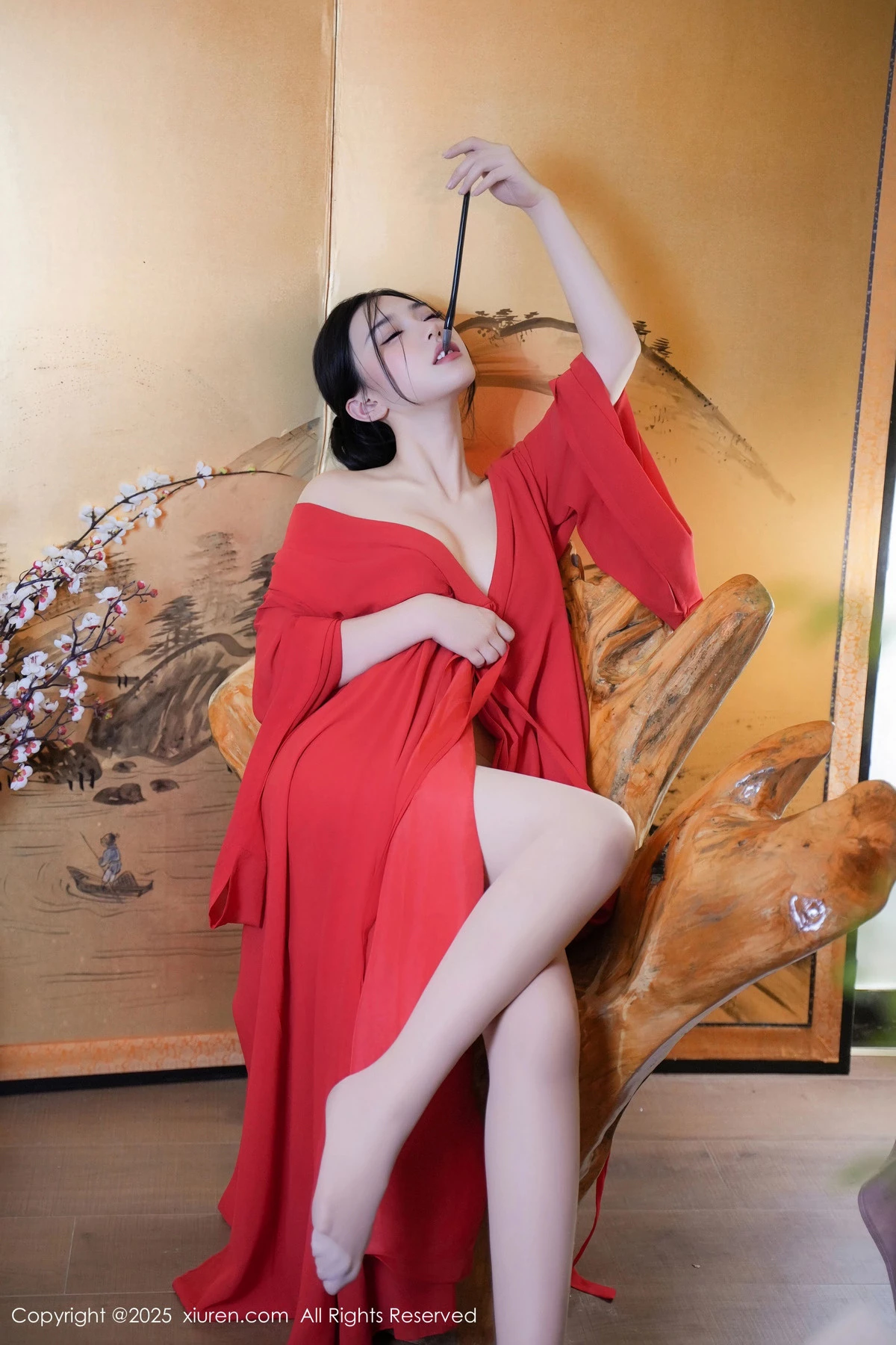 [[XiuRen秀人网]秀人网]No.9890_模特妙可可Cheese性感红衣剑客装配肉丝袜秀丰腴身姿诱惑写真60P