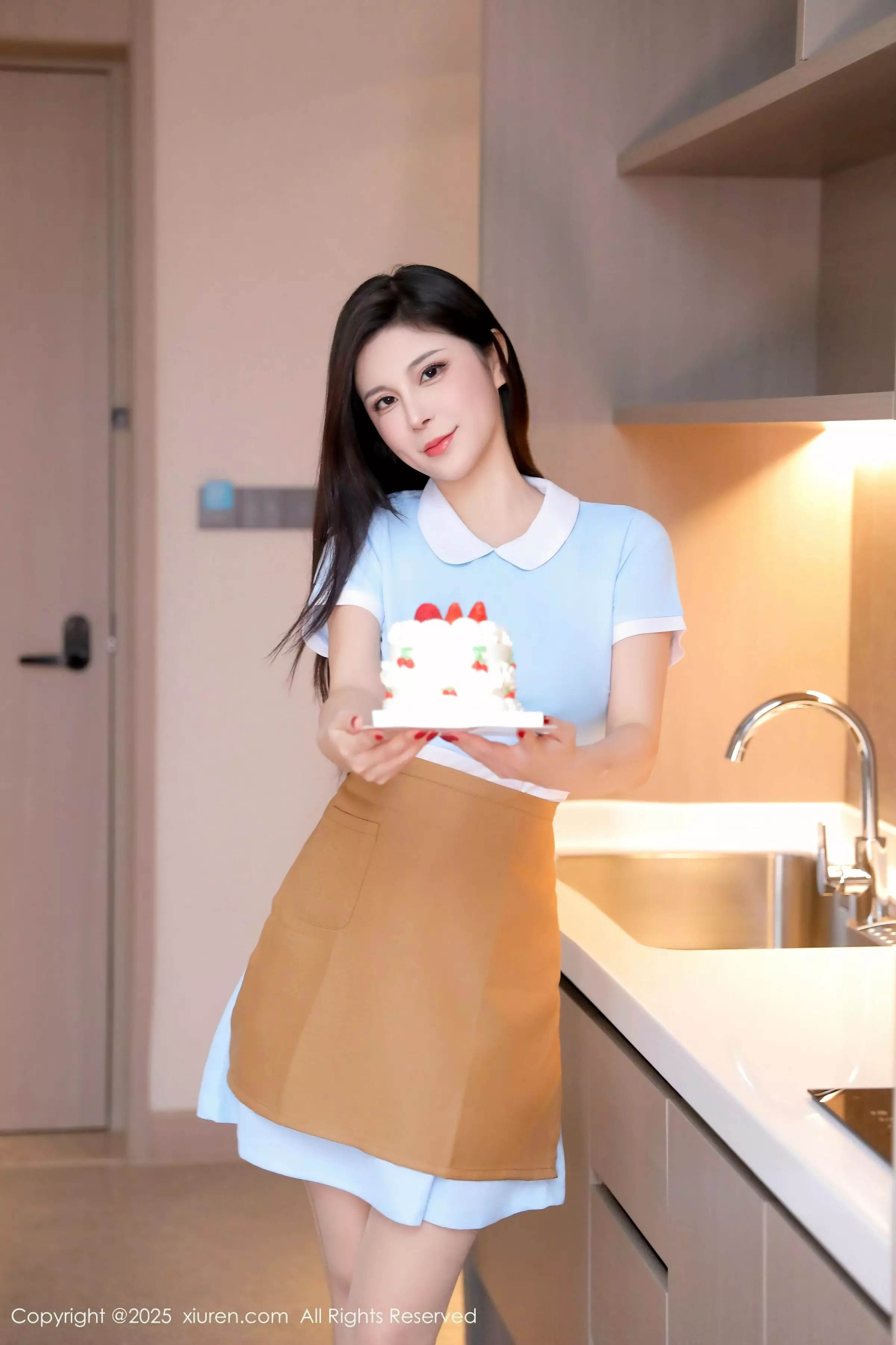 [[XiuRen秀人网]秀人网]No.10029_模特小蛮妖Yummy蓝色连衣短裙配超薄肉丝秀曼妙身材诱惑写真69P