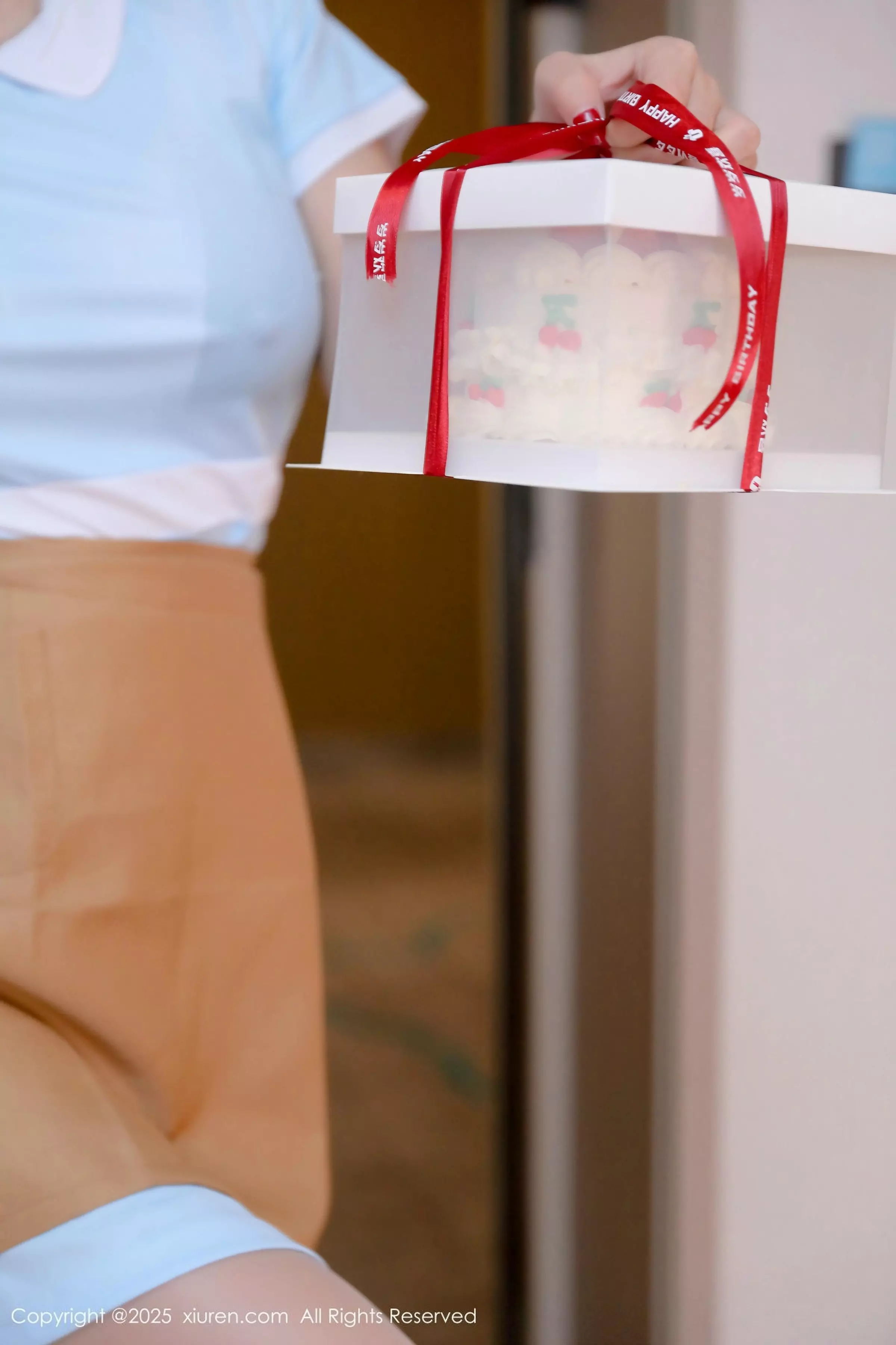 [[XiuRen秀人网]秀人网]No.10029_模特小蛮妖Yummy蓝色连衣短裙配超薄肉丝秀曼妙身材诱惑写真69P