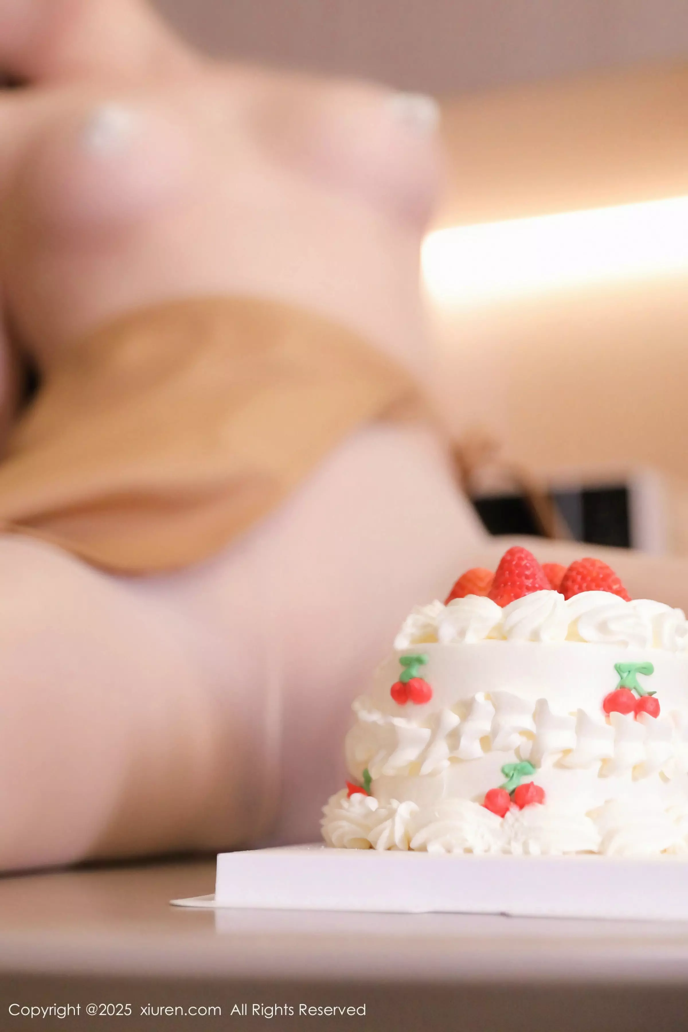 [[XiuRen秀人网]秀人网]No.10029_模特小蛮妖Yummy蓝色连衣短裙配超薄肉丝秀曼妙身材诱惑写真69P