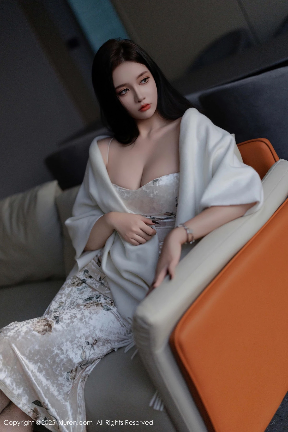 [[XiuRen秀人网]秀人网]No.9899_模特娜比脱连衣短裙露性感蓝色内衣配超薄肉丝秀凹凸身材诱惑写真81P