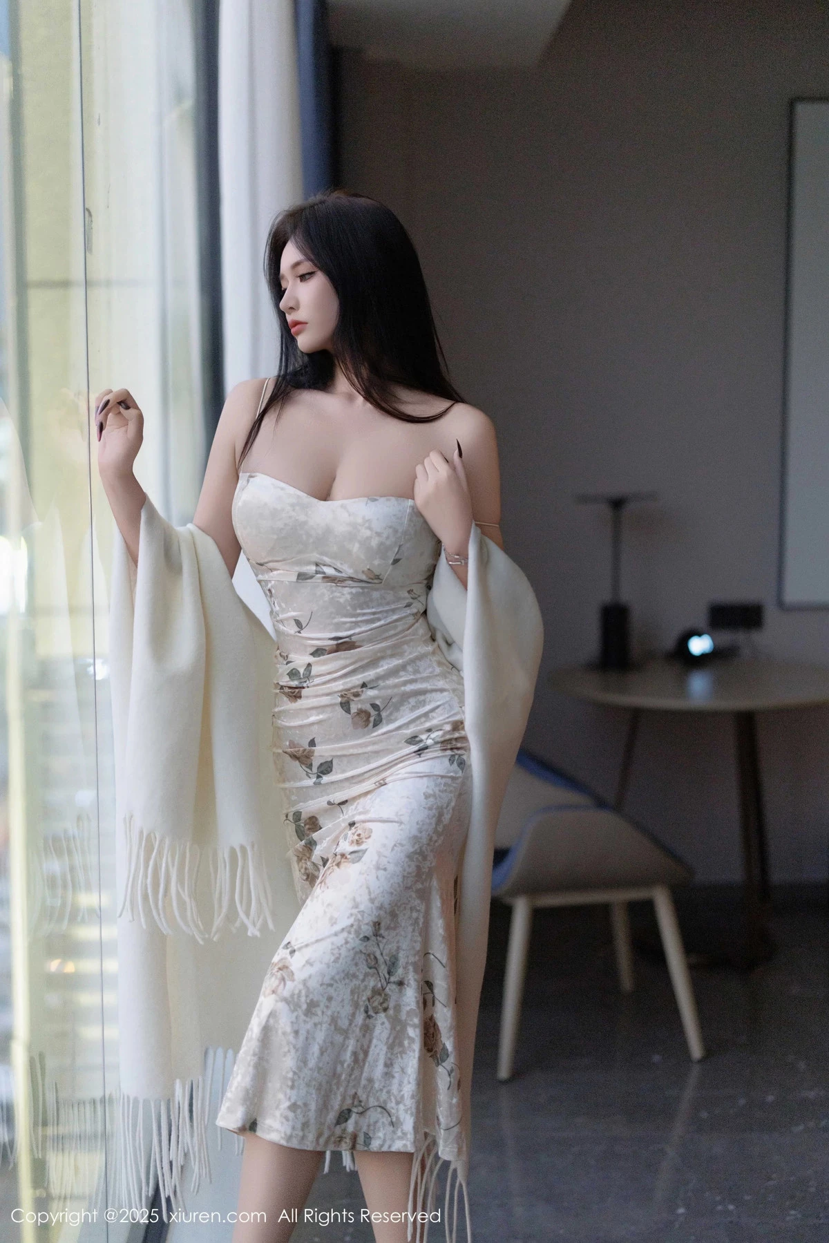 [[XiuRen秀人网]秀人网]No.9899_模特娜比脱连衣短裙露性感蓝色内衣配超薄肉丝秀凹凸身材诱惑写真81P