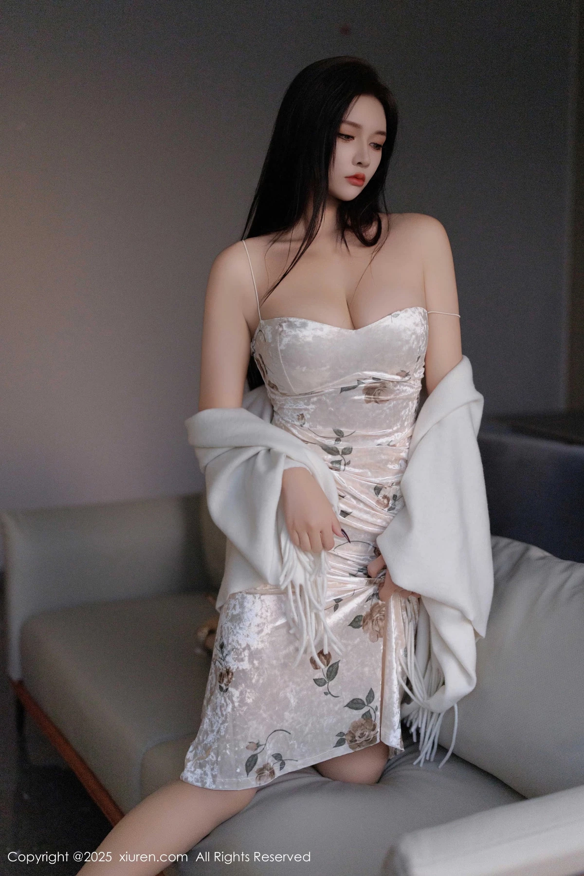 [[XiuRen秀人网]秀人网]No.9899_模特娜比脱连衣短裙露性感蓝色内衣配超薄肉丝秀凹凸身材诱惑写真81P