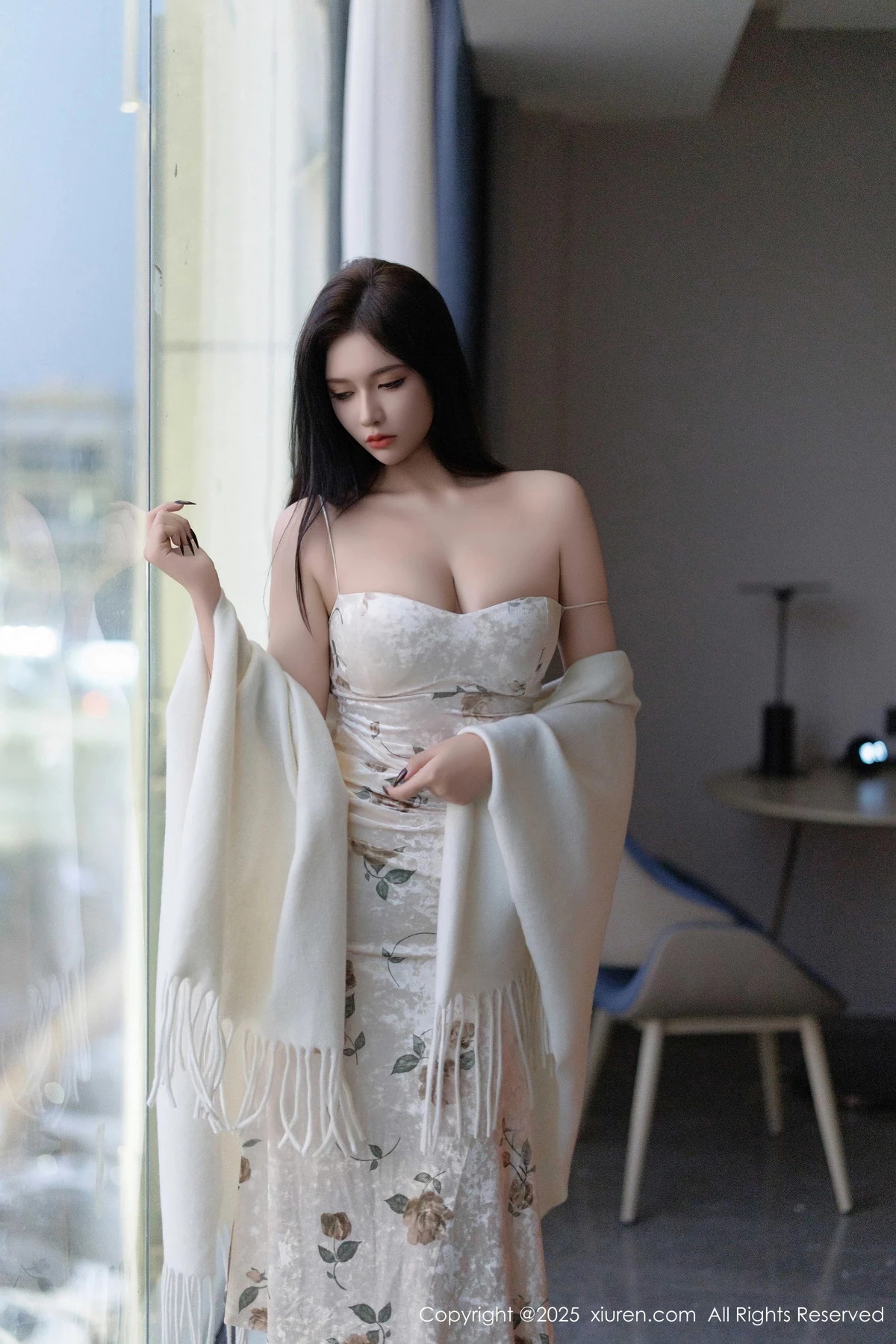 [[XiuRen秀人网]秀人网]No.9899_模特娜比脱连衣短裙露性感蓝色内衣配超薄肉丝秀凹凸身材诱惑写真81P