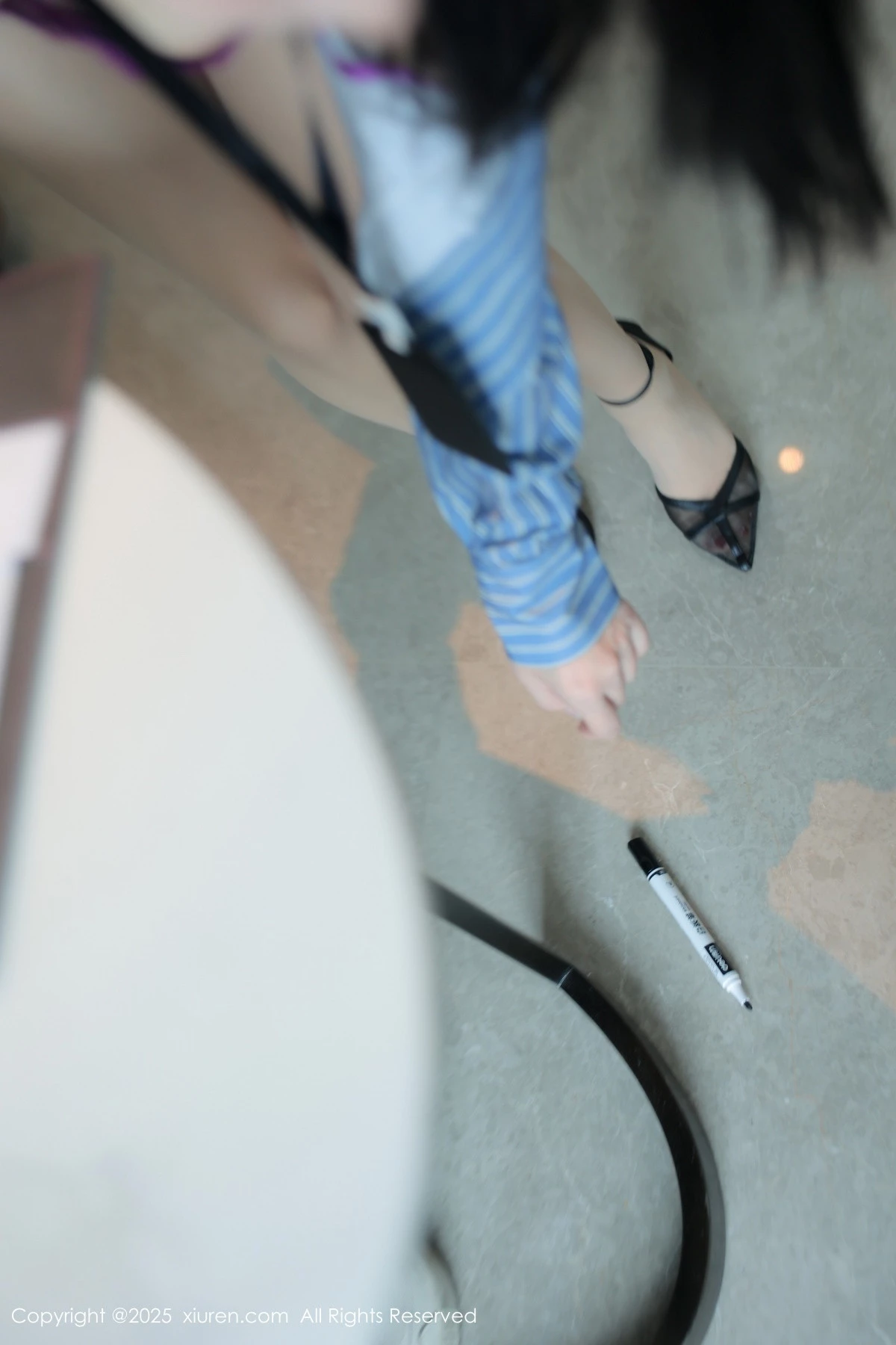 [[XiuRen秀人网]秀人网]No.9921_模特Candy糖糖性感红色蕾丝内衣配超薄肉丝秀丰腴身材诱惑写真89P