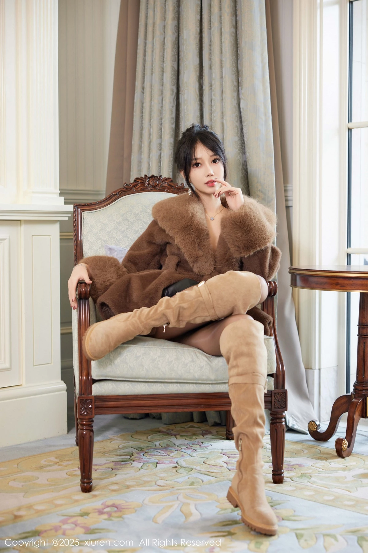 [[XiuRen秀人网]秀人网]No.9919_模特玥儿玥er性感咖啡色毛衣配超薄无内黑丝秀惹火身材诱惑写真91P