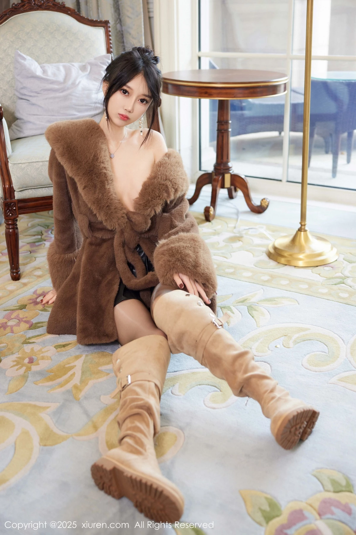 [[XiuRen秀人网]秀人网]No.9919_模特玥儿玥er性感咖啡色毛衣配超薄无内黑丝秀惹火身材诱惑写真91P