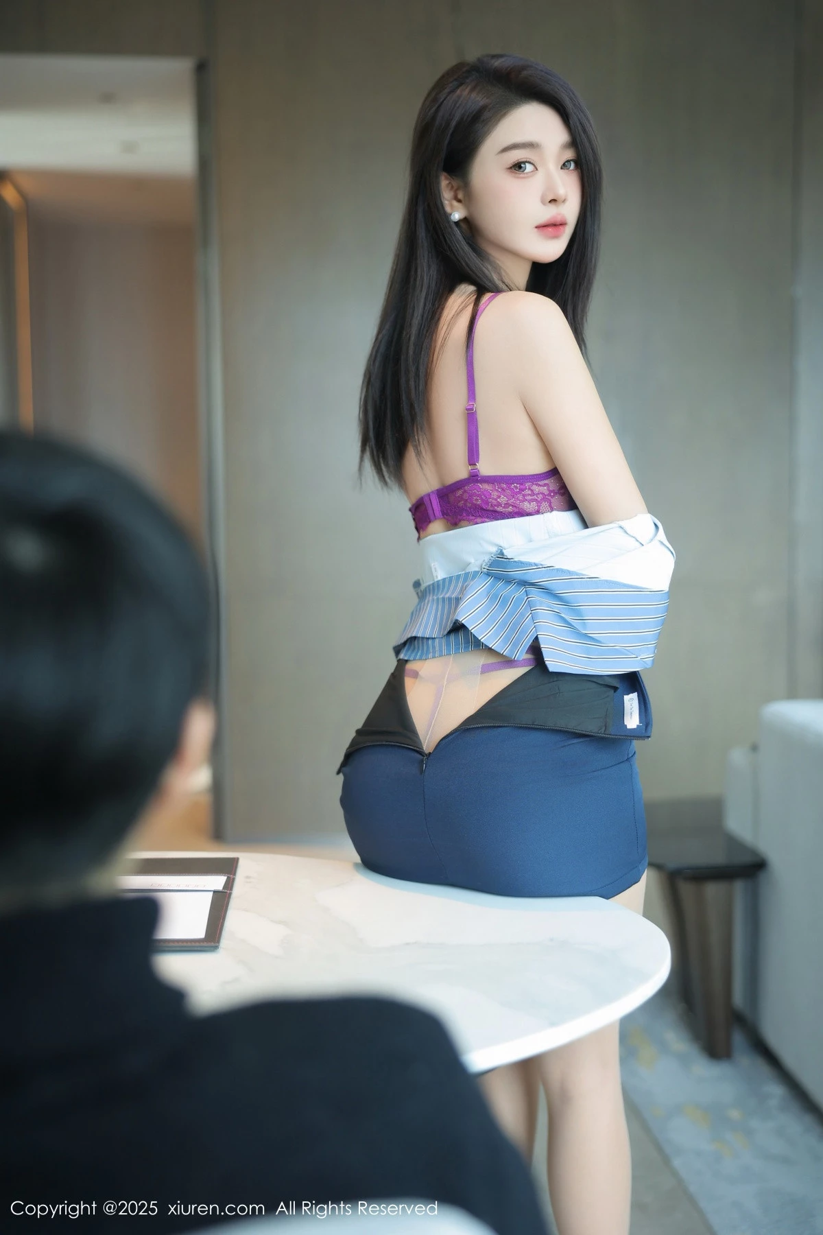 [[XiuRen秀人网]秀人网]No.9921_模特Candy糖糖性感红色蕾丝内衣配超薄肉丝秀丰腴身材诱惑写真89P