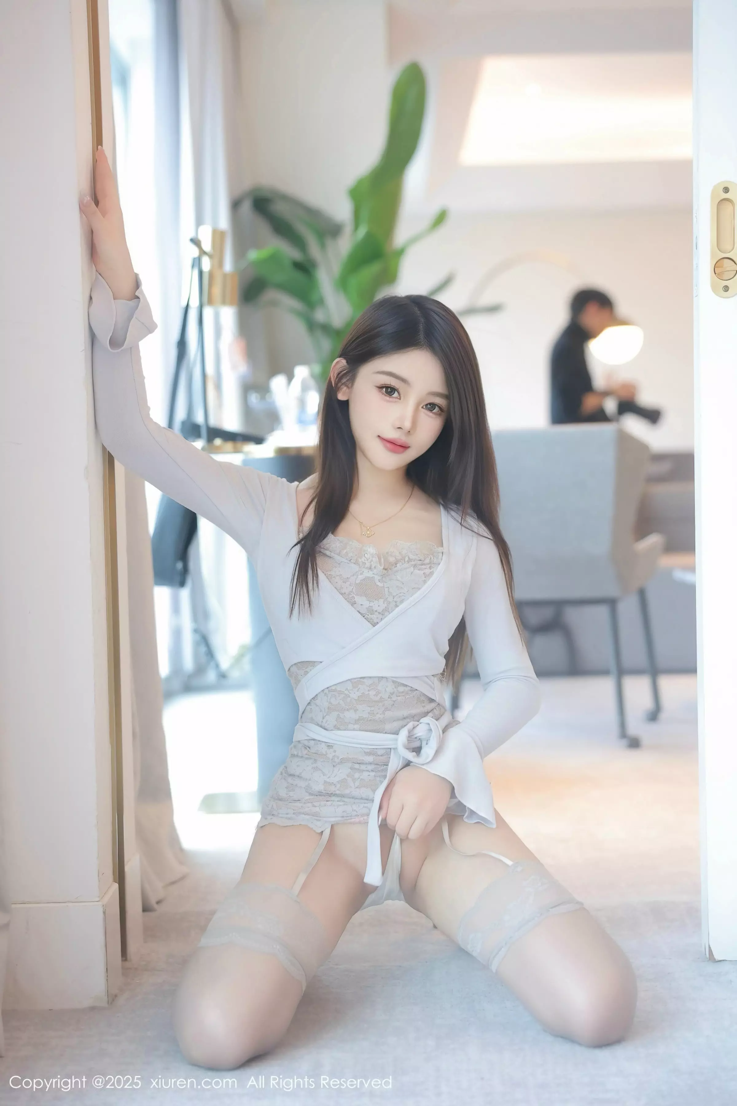 [[XiuRen秀人网]秀人网]No.10083_模特爱酱里性感灰色情趣连衣短裙配肉丝吊袜秀完美身材诱惑写真97P