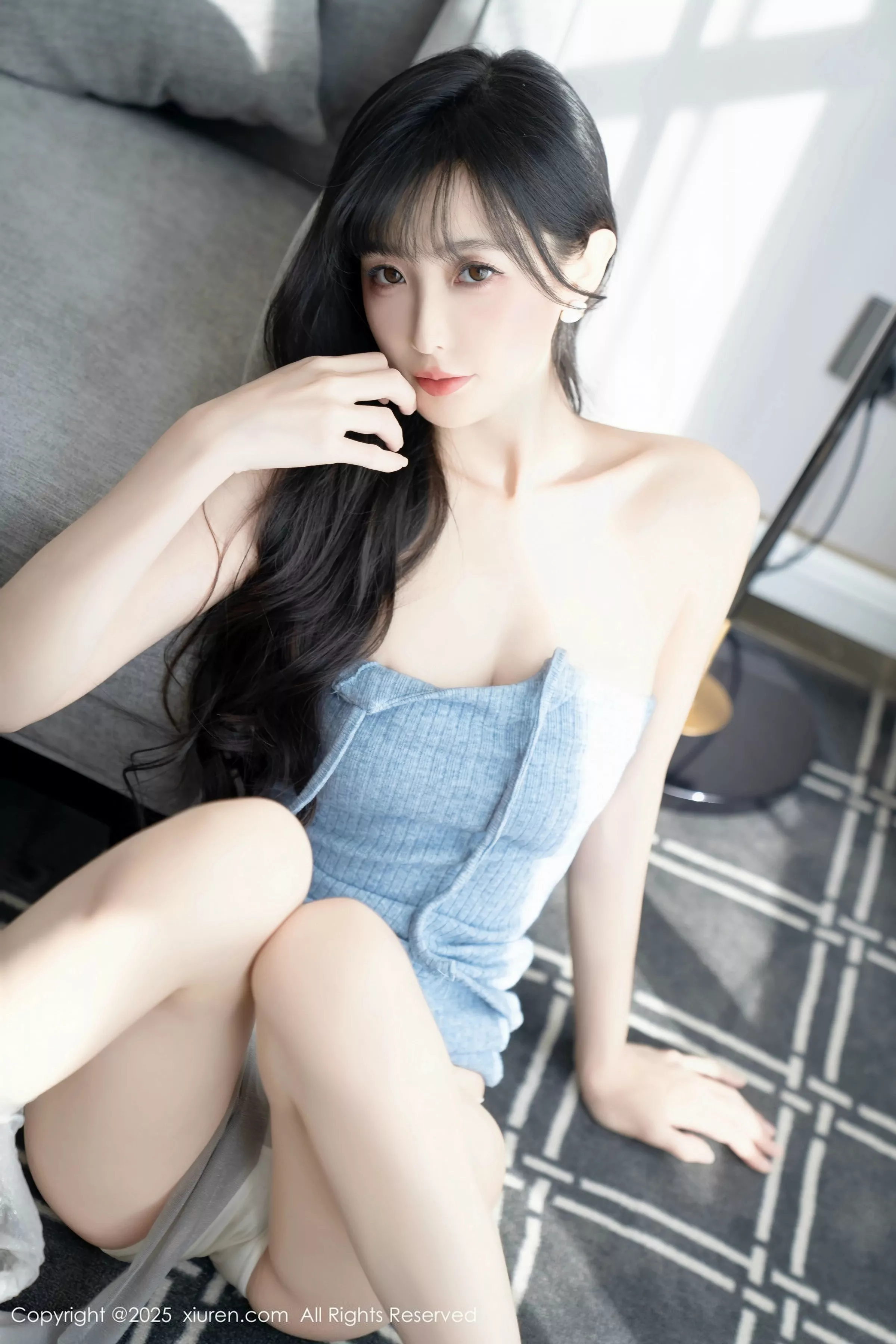 [[XiuRen秀人网]秀人网]No.10124_模特樱桃小阑子性感浅蓝色连衣短裙配灰丝袜秀曼妙身姿诱惑写真86P