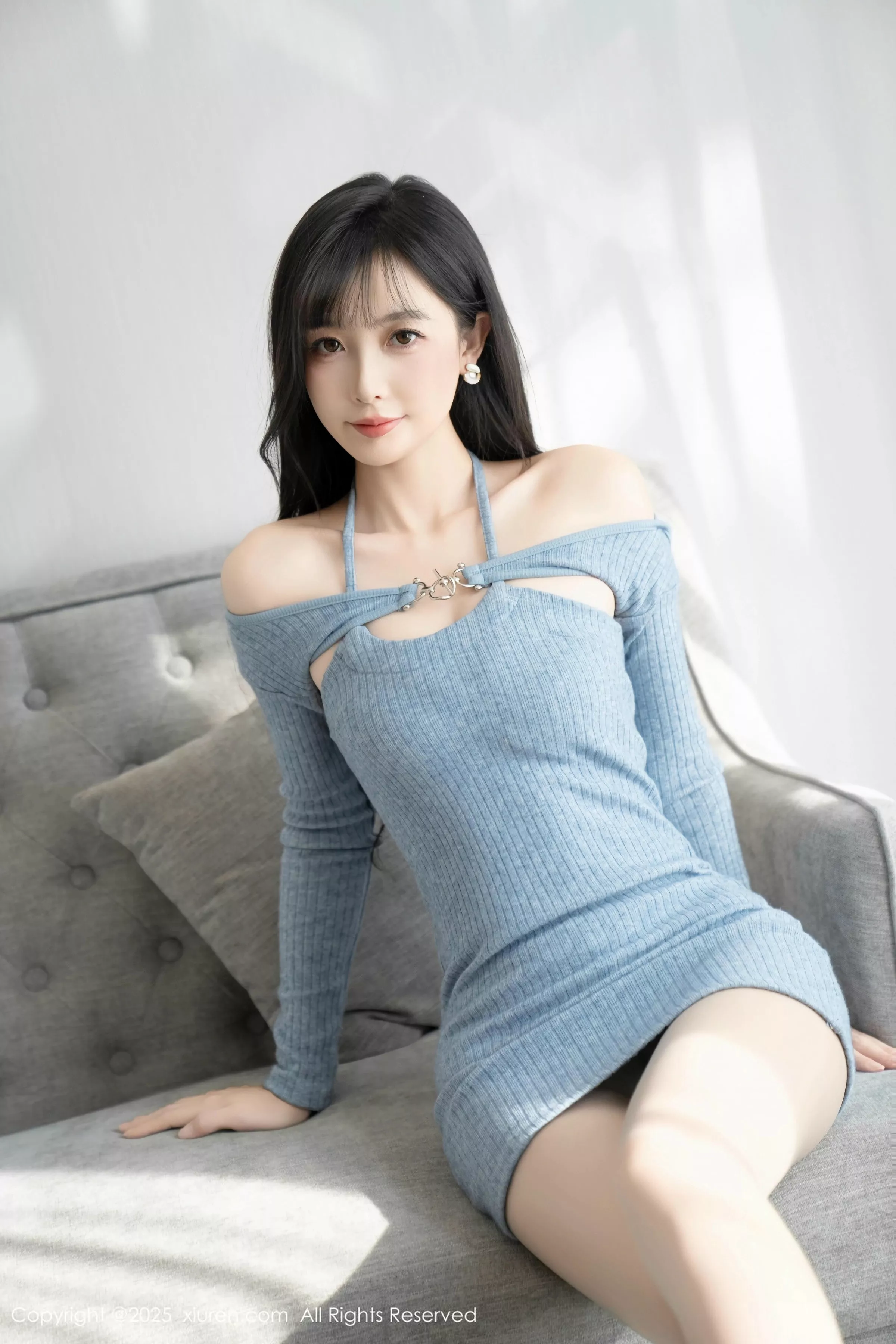 [[XiuRen秀人网]秀人网]No.10124_模特樱桃小阑子性感浅蓝色连衣短裙配灰丝袜秀曼妙身姿诱惑写真86P