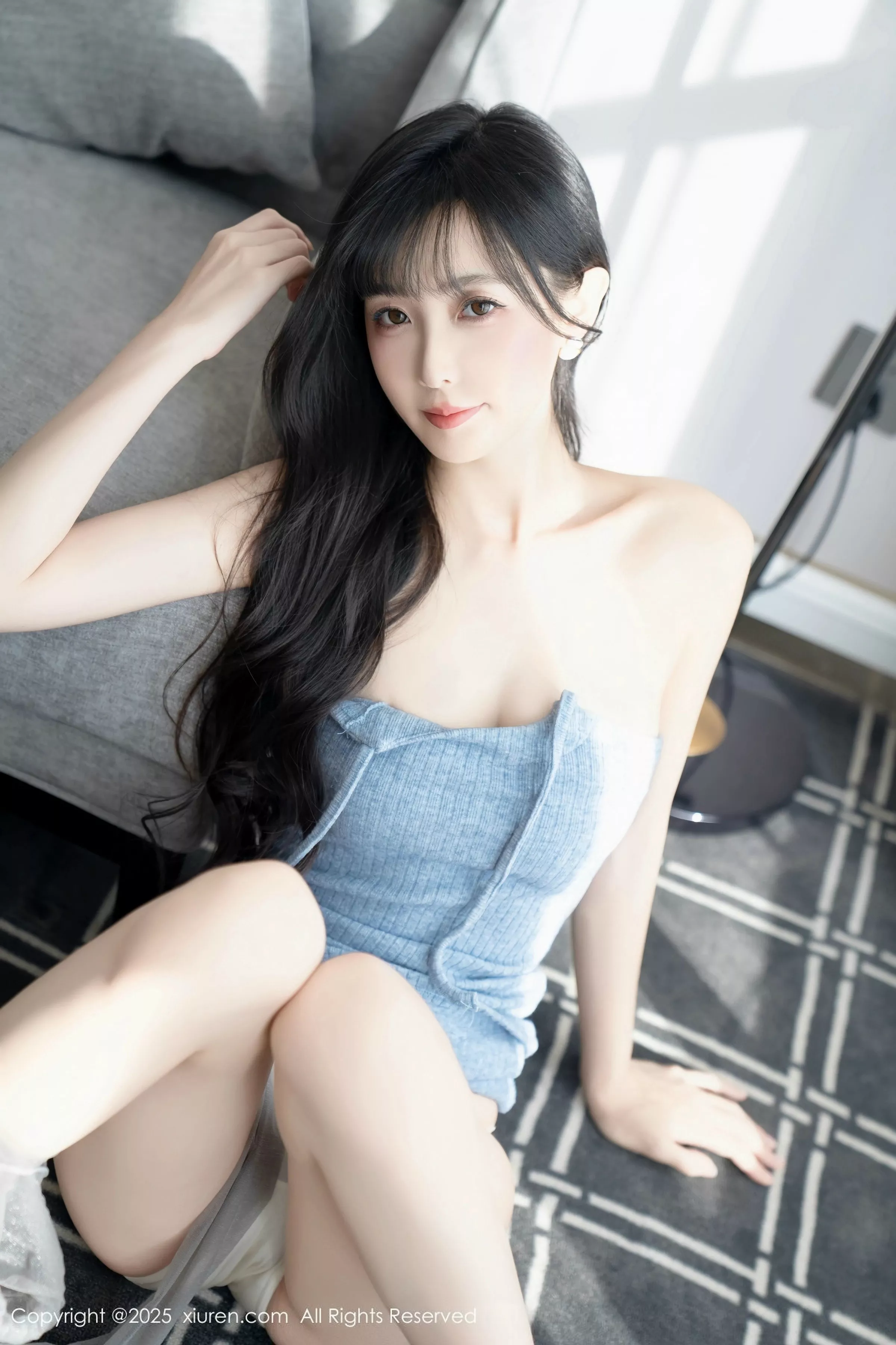 [[XiuRen秀人网]秀人网]No.10124_模特樱桃小阑子性感浅蓝色连衣短裙配灰丝袜秀曼妙身姿诱惑写真86P