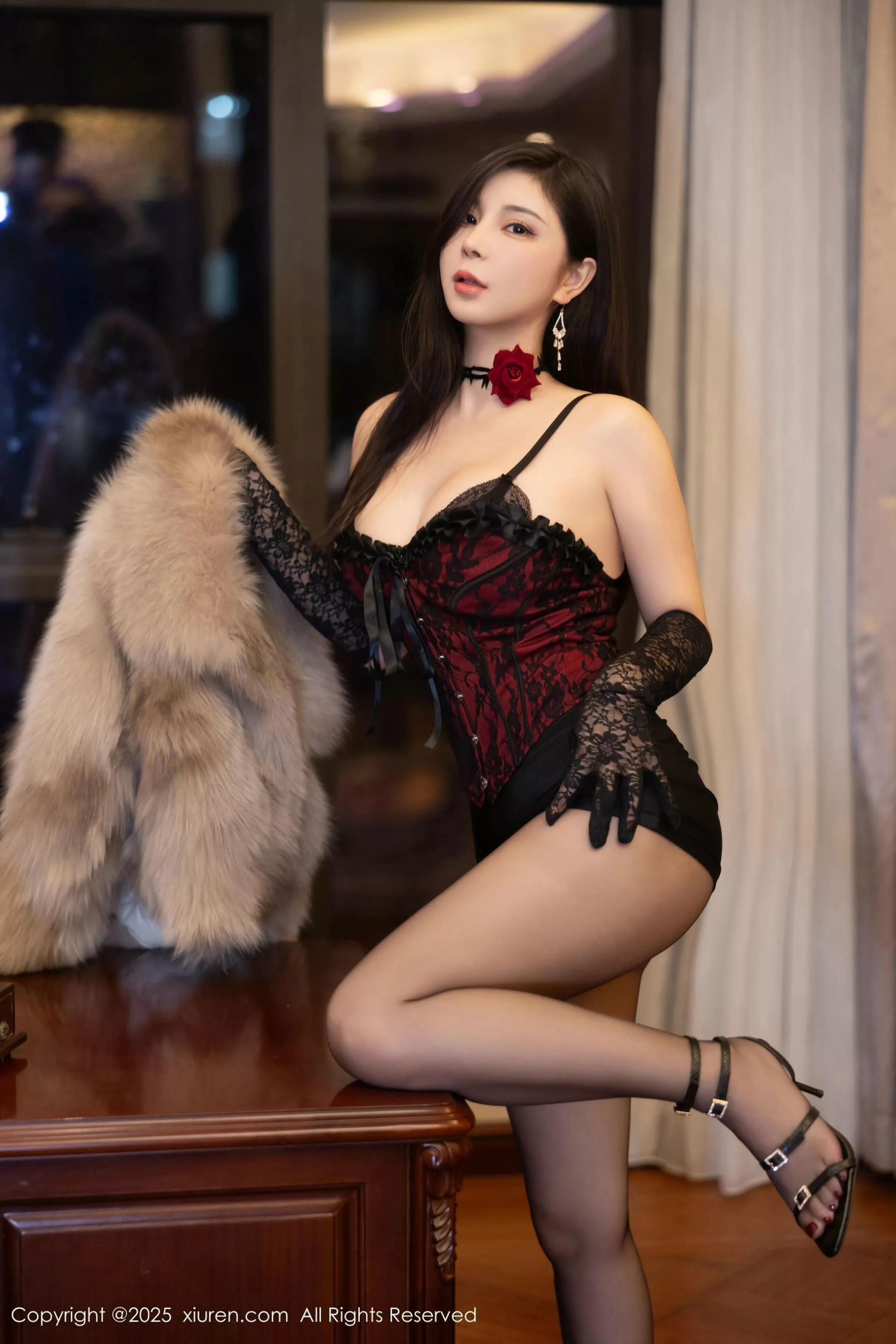 [[XiuRen秀人网]秀人网]No.10130_模特小蛮妖Yummy性感黑色情趣内衣配黑丝袜秀完美身材诱惑写真68P