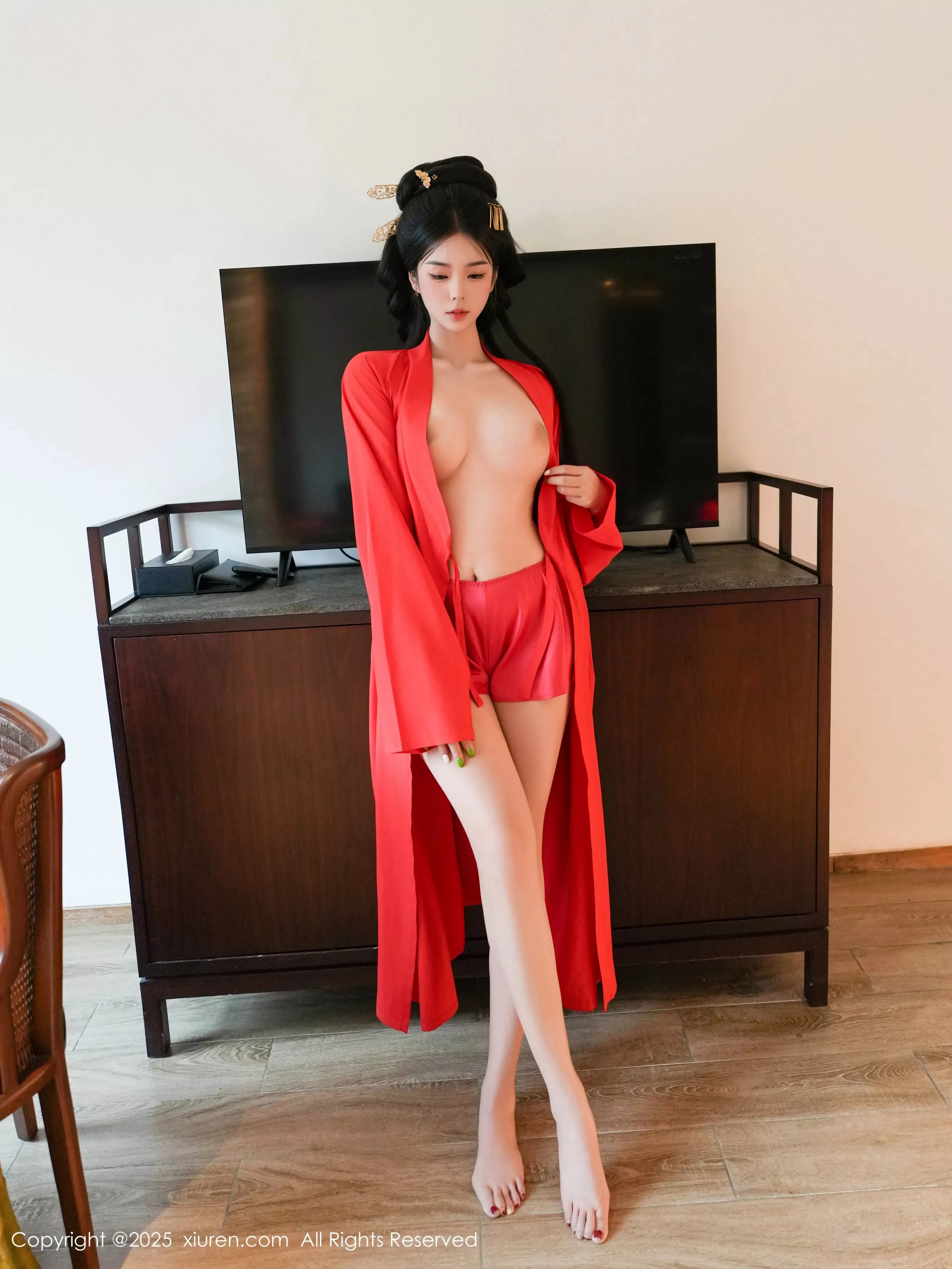 [[XiuRen秀人网]秀人网]No.10126_模特雪糕CiCi性感绿色古风服饰露红色情趣服饰秀美腿诱惑写真68P