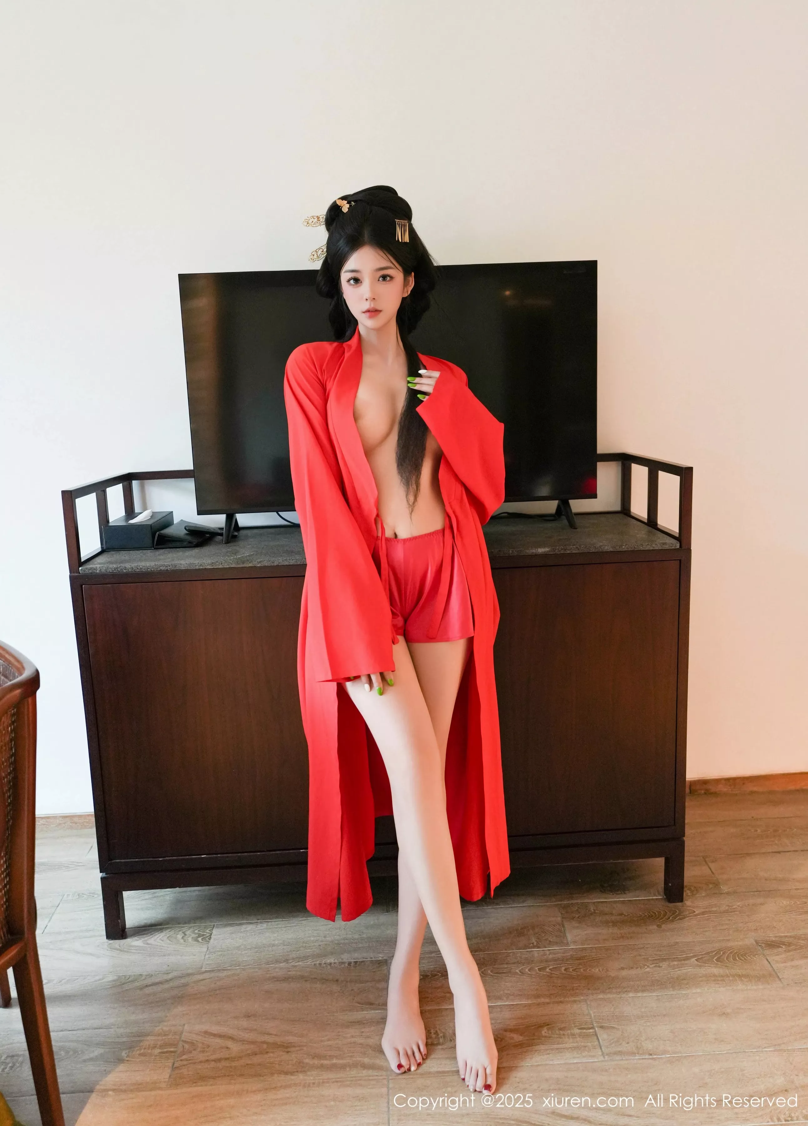 [[XiuRen秀人网]秀人网]No.10126_模特雪糕CiCi性感绿色古风服饰露红色情趣服饰秀美腿诱惑写真68P