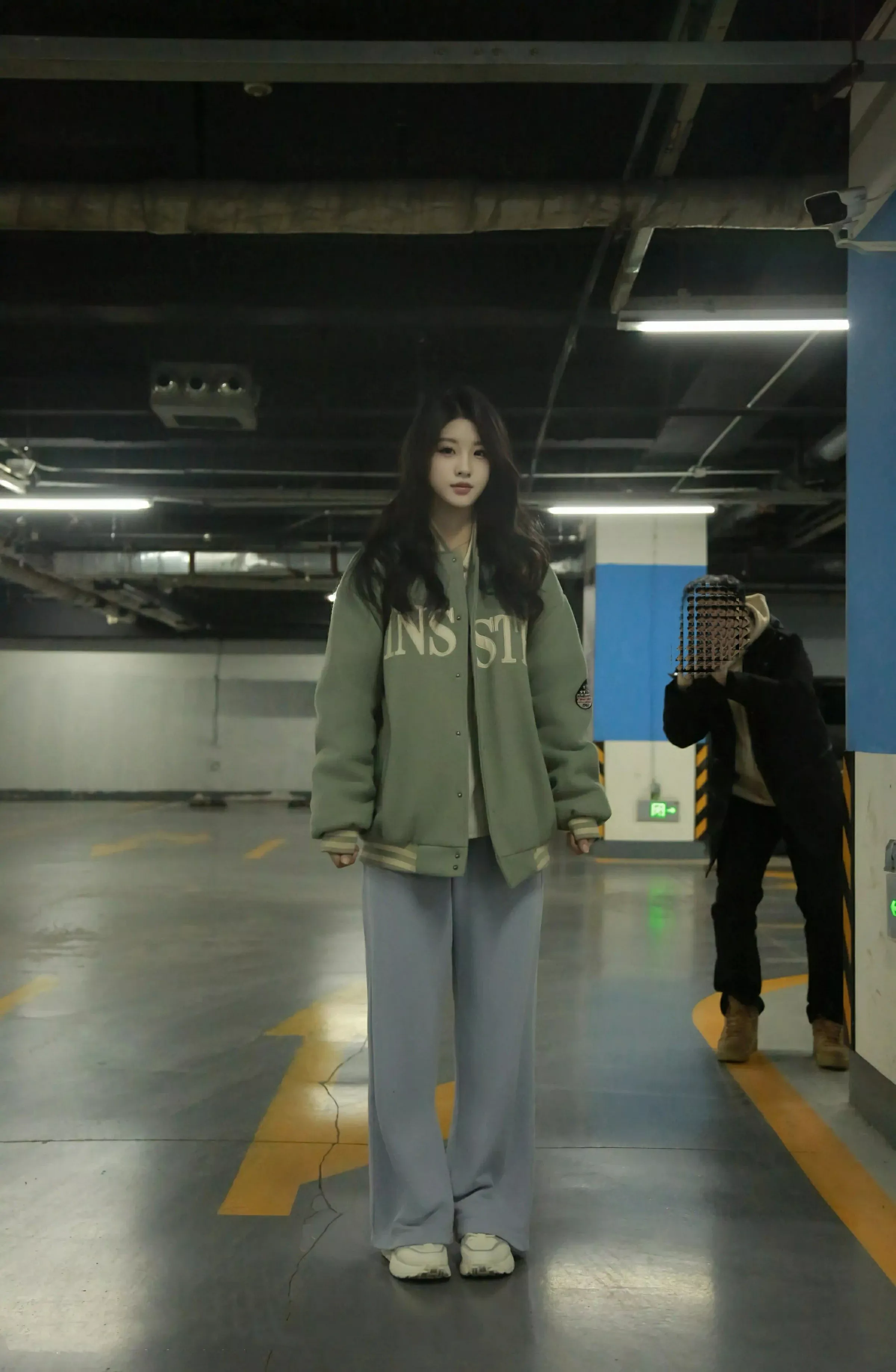 [[XiuRen秀人网]秀人网]No.10137_新人模特小芭乐性感白色情趣内衣配白丝袜秀曼妙身姿诱惑写真64P