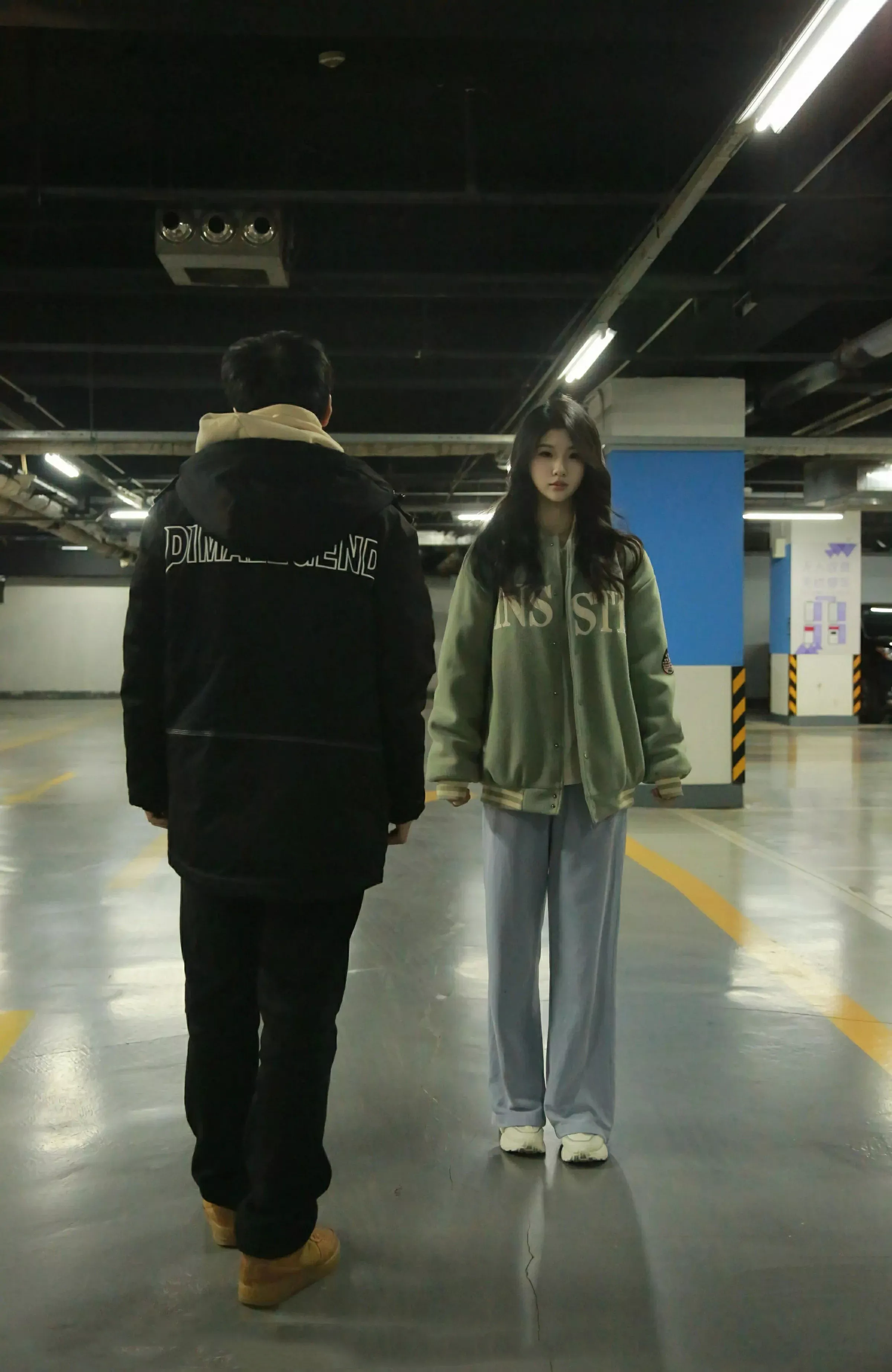 [[XiuRen秀人网]秀人网]No.10137_新人模特小芭乐性感白色情趣内衣配白丝袜秀曼妙身姿诱惑写真64P