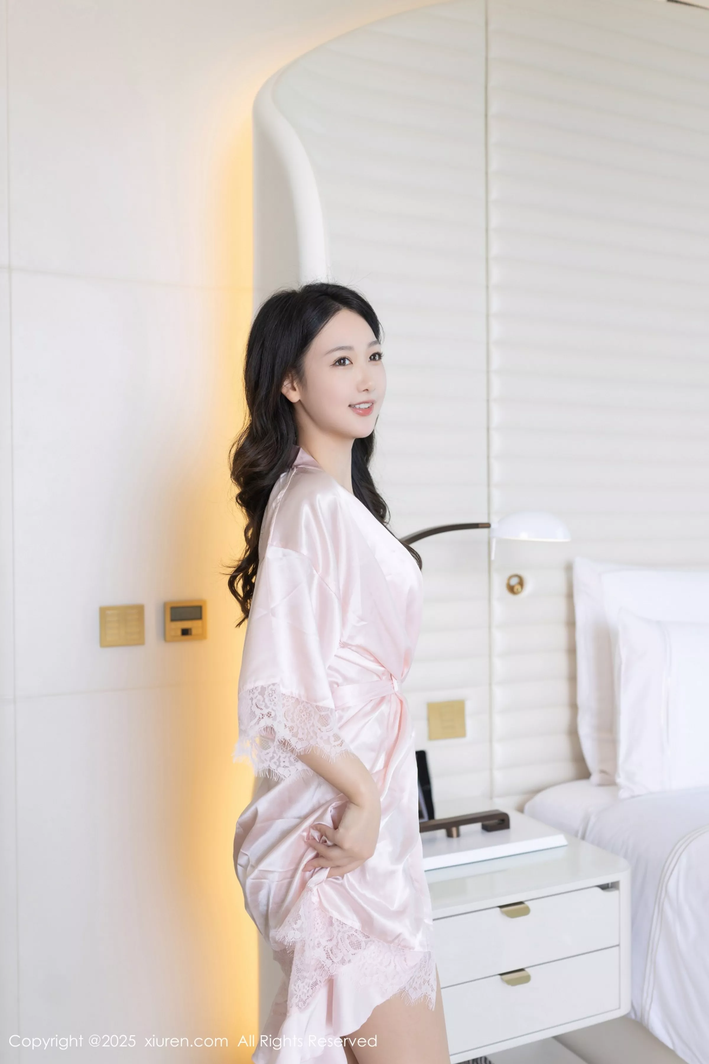 [[XiuRen秀人网]秀人网]No.10150_模特唐安琪性感粉色连衣短裙露粉色内衣配肉丝袜秀美腿诱惑写真79P