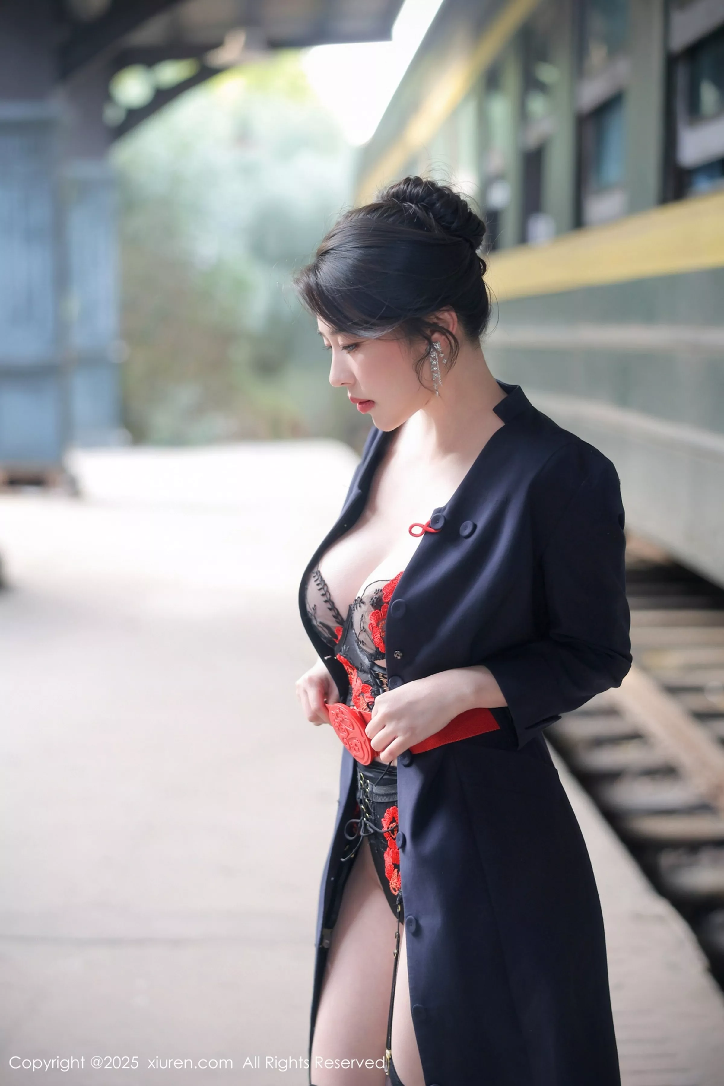 [[XiuRen秀人网]秀人网]No.10155_模特白茹雪abby性感黑色情趣内衣配黑丝吊袜秀丰腴身材诱惑写真78P