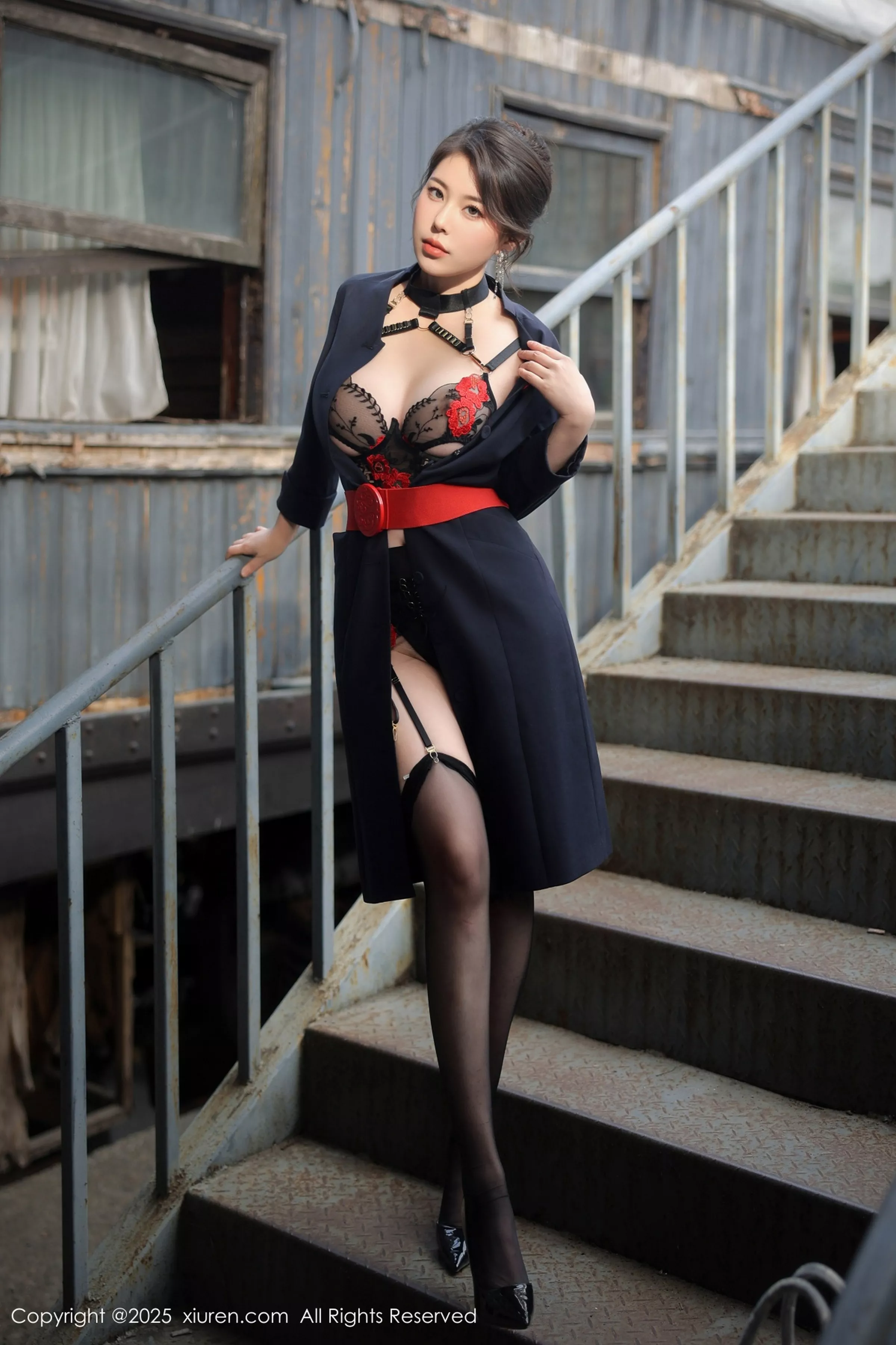 [[XiuRen秀人网]秀人网]No.10155_模特白茹雪abby性感黑色情趣内衣配黑丝吊袜秀丰腴身材诱惑写真78P