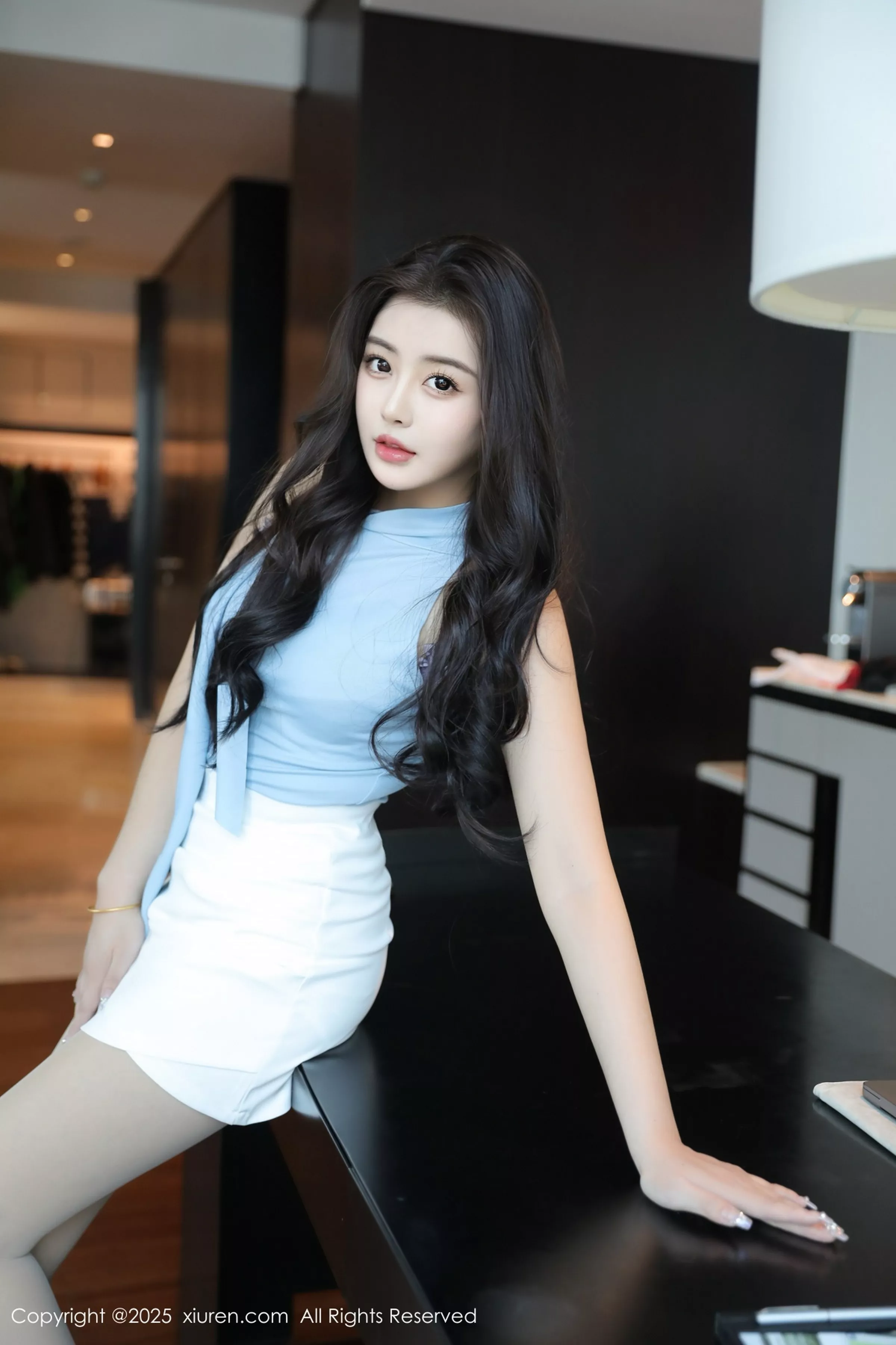 [[XiuRen秀人网]秀人网]No.10165_模特希雅sia性感紫色蕾丝内衣配超薄丝袜秀丰腴身材完美诱惑写真79P