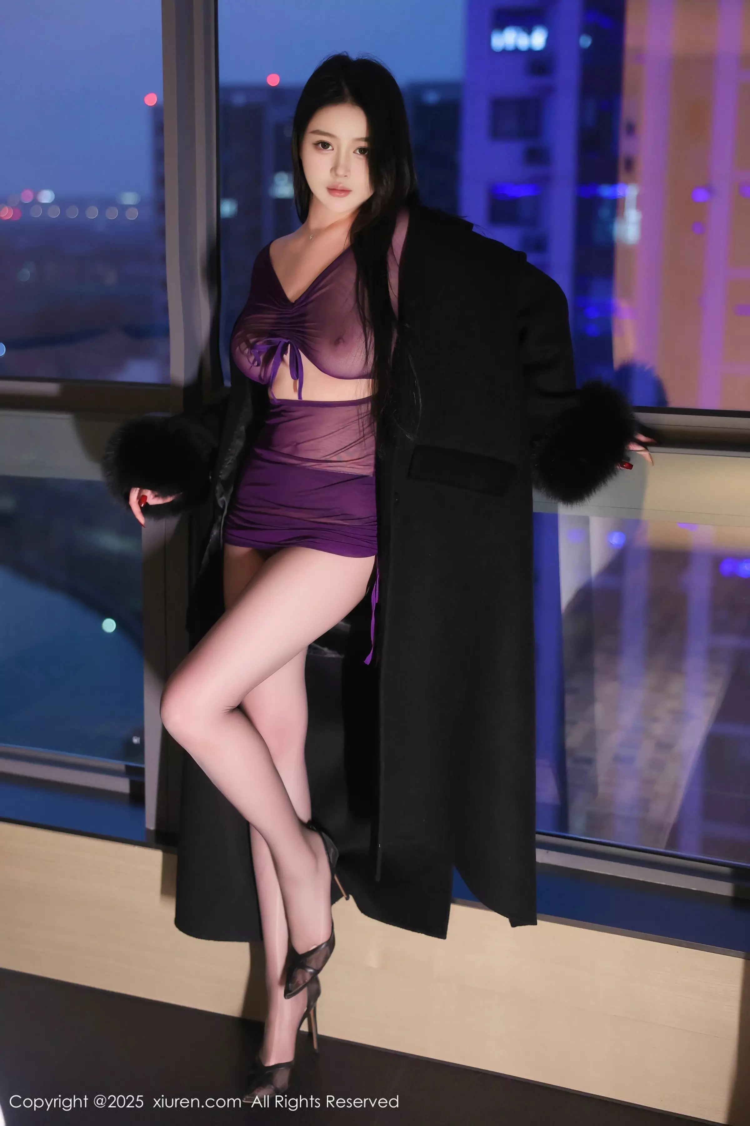 [[XiuRen秀人网]秀人网]No.10050_模特温妮性感紫色薄透情趣服饰配超薄黑丝秀凹凸身材诱惑写真76P