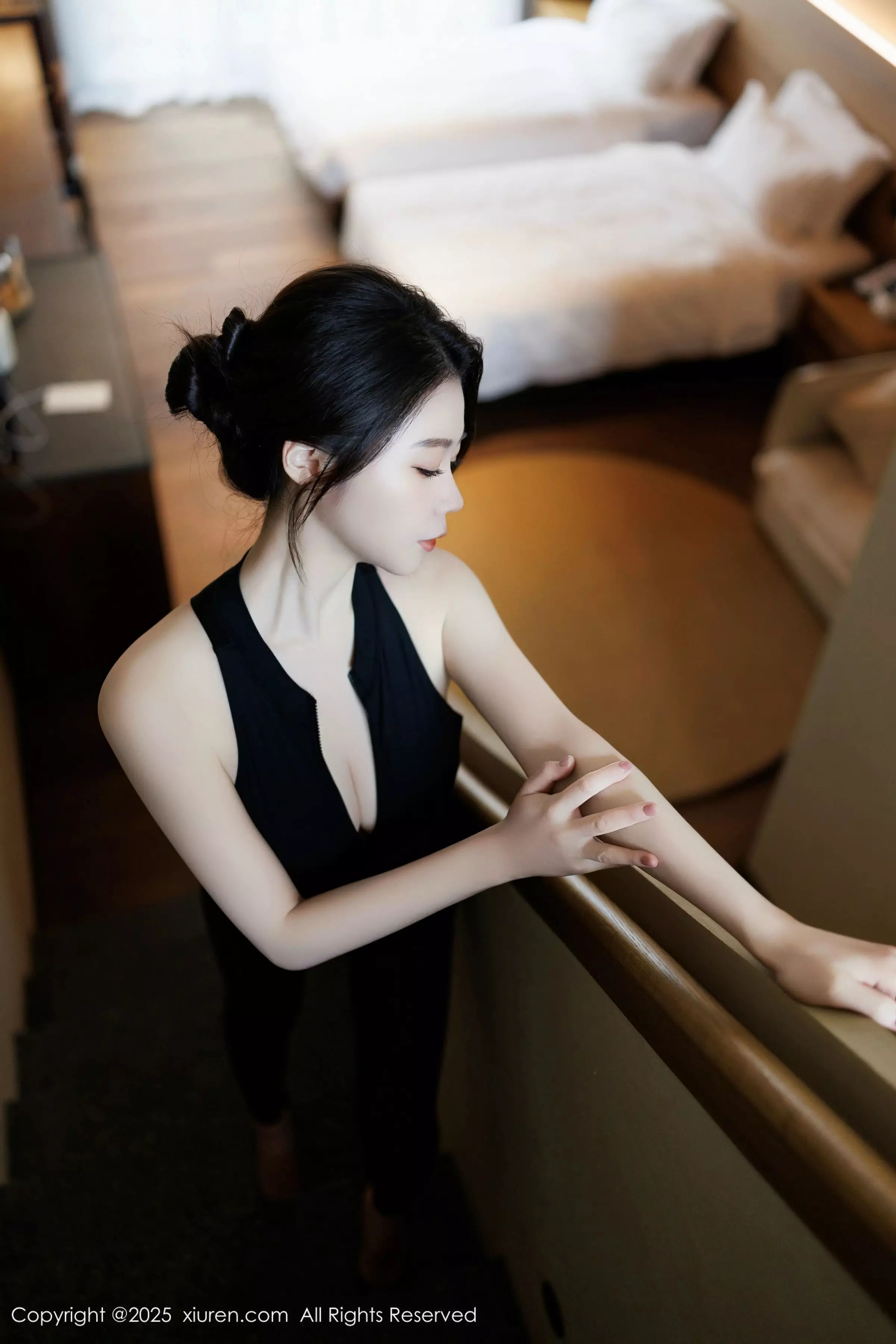 [[XiuRen秀人网]秀人网]No.10059_模特梦心玥性感黑色情趣内衣配黑丝吊袜秀高挑曼妙身姿诱惑写真83P