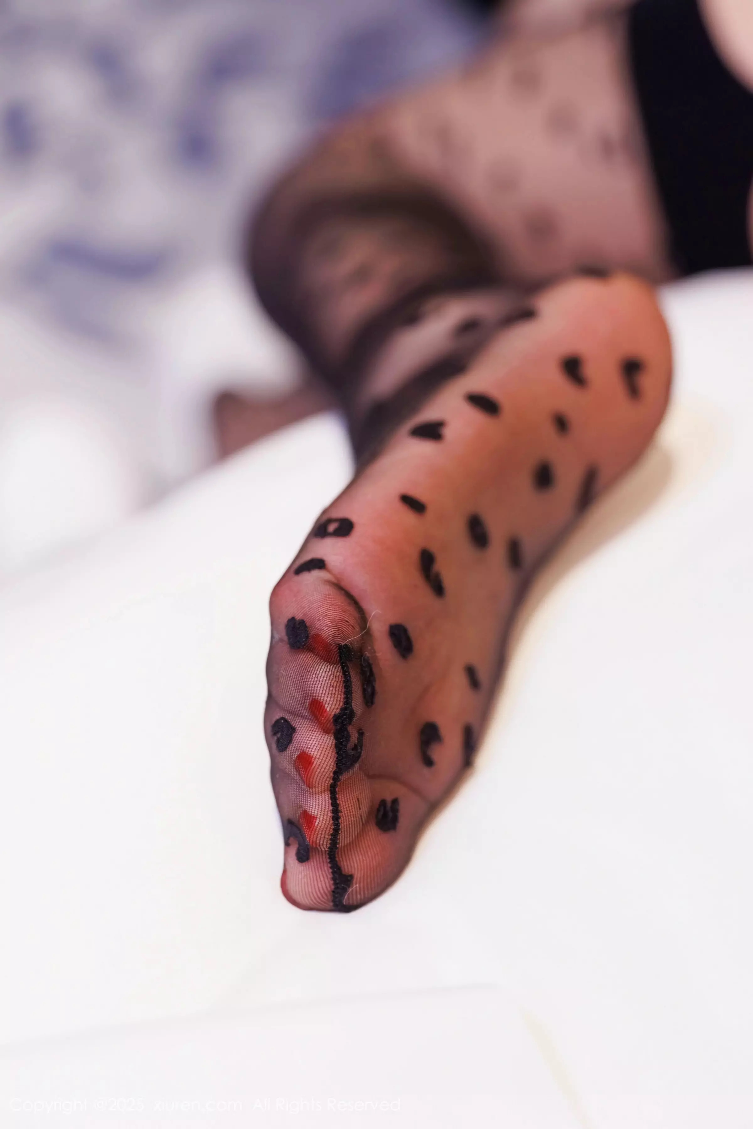 [[XiuRen秀人网]秀人网]No.10060_女神心妍小公主性感蓝T配黑短裙露黑丝吊袜秀翘臀美腿诱惑写真62P