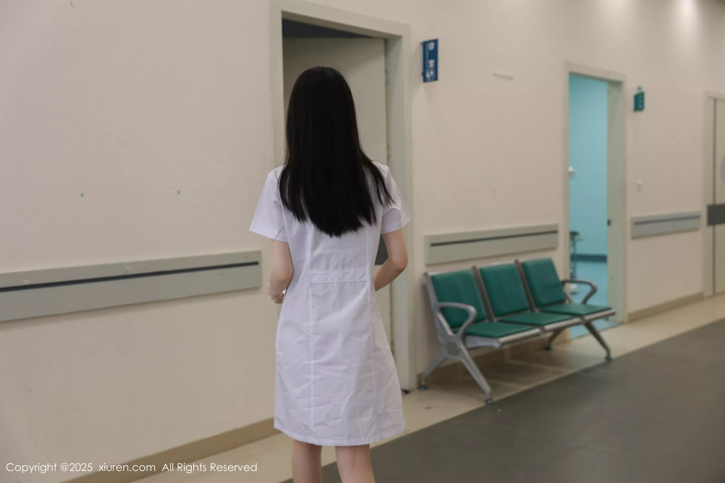 [[XiuRen秀人网]秀人网]No.10190_新人模特布丁wow白色护士制服配超薄肉丝秀修长美腿性感写真80P