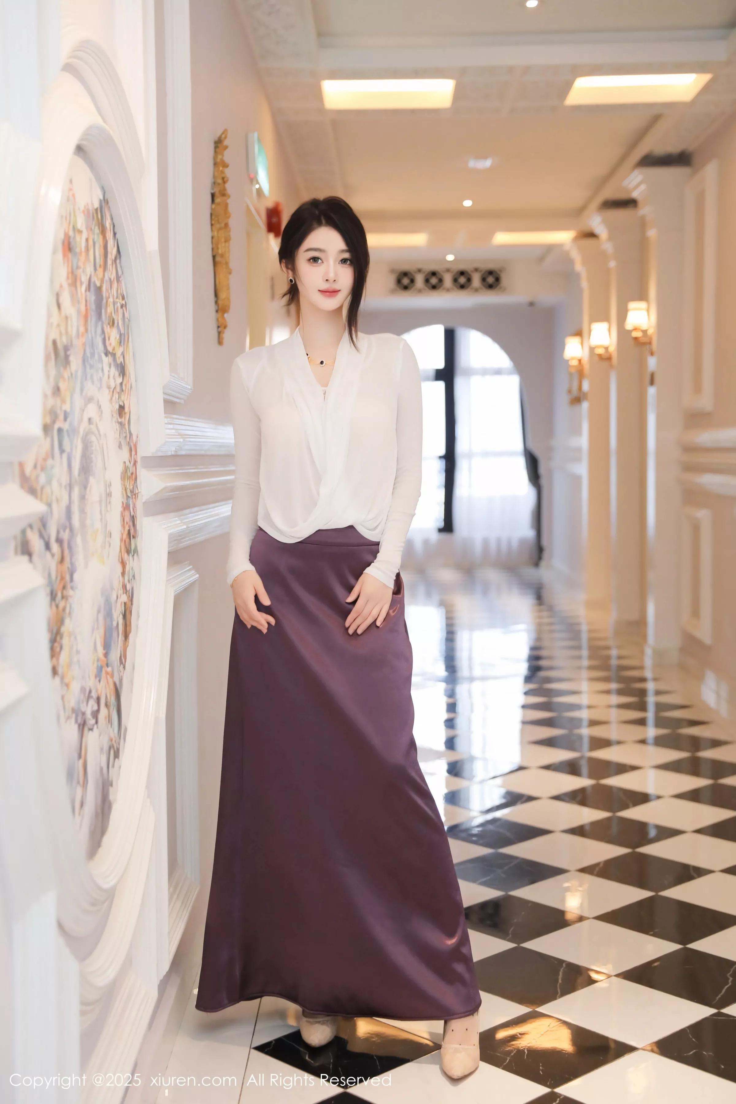 [[XiuRen秀人网]秀人网]No.10201_模特Candy糖糖白上衣配紫色长裙露肉丝吊袜秀丰腴身材诱惑写真75P