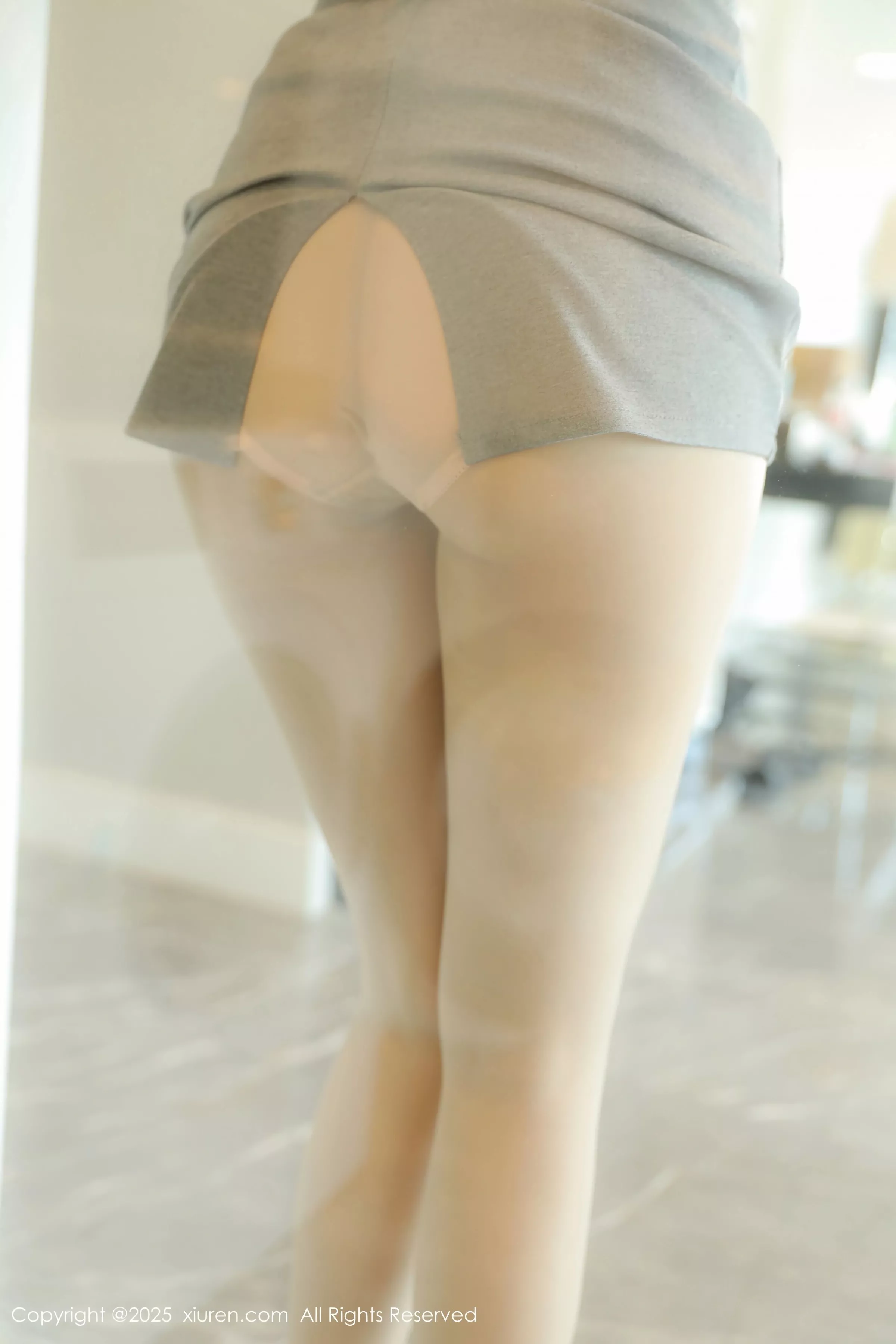 [[XiuRen秀人网]秀人网]No.10213_模特希雅sia性感OL服饰露黑色内衣配白丝袜秀丰腴身材诱惑写真81P