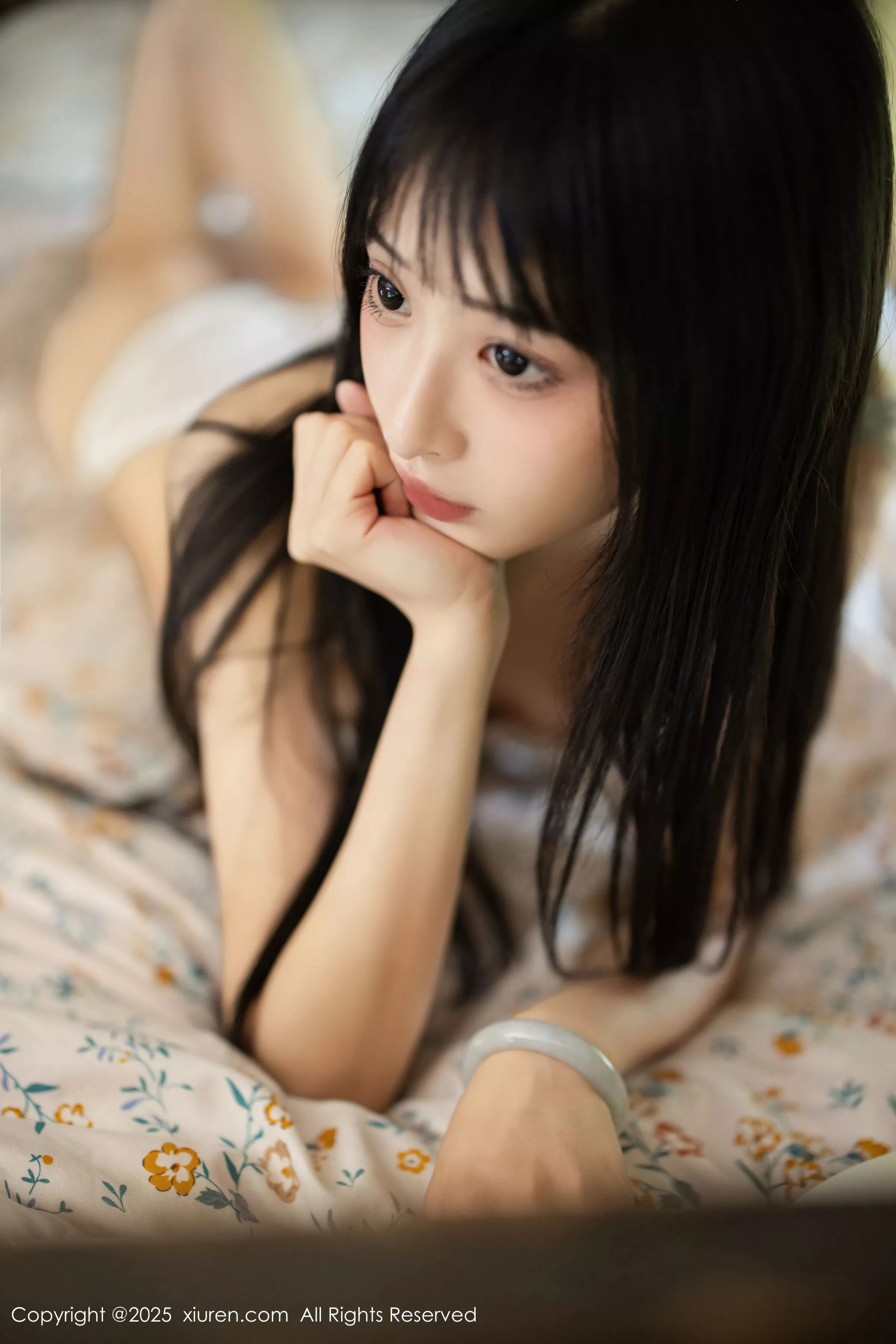 [[XiuRen秀人网]秀人网]No.10215_新人模特茂木希子性感红色裙子配肉色丝袜秀完美曲线诱惑写真82P