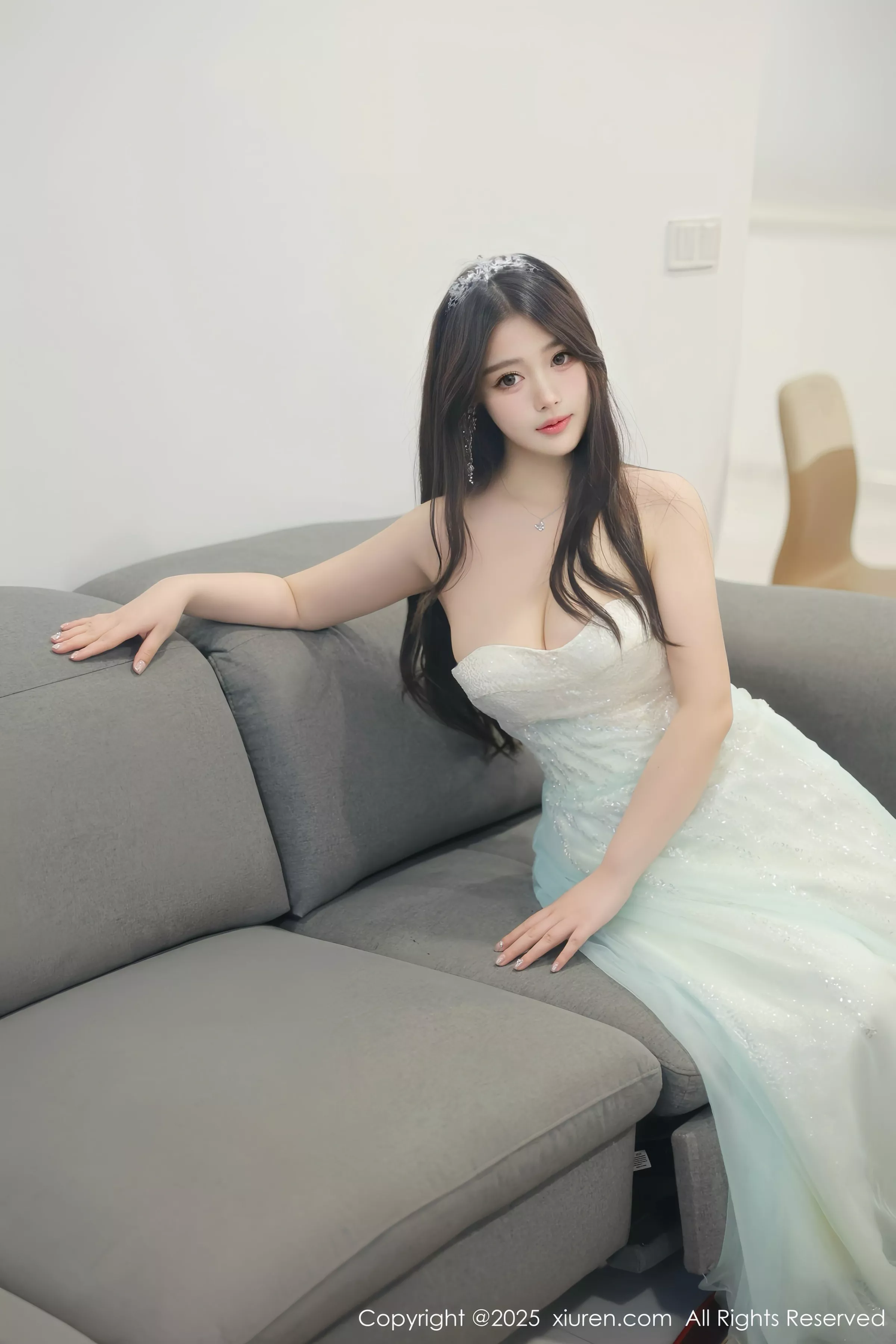 [[XiuRen秀人网]秀人网]No.10222_模特蛋蛋宝性感紫色蕾丝内衣配超薄丝袜秀丰满身材撩人诱惑写真78P