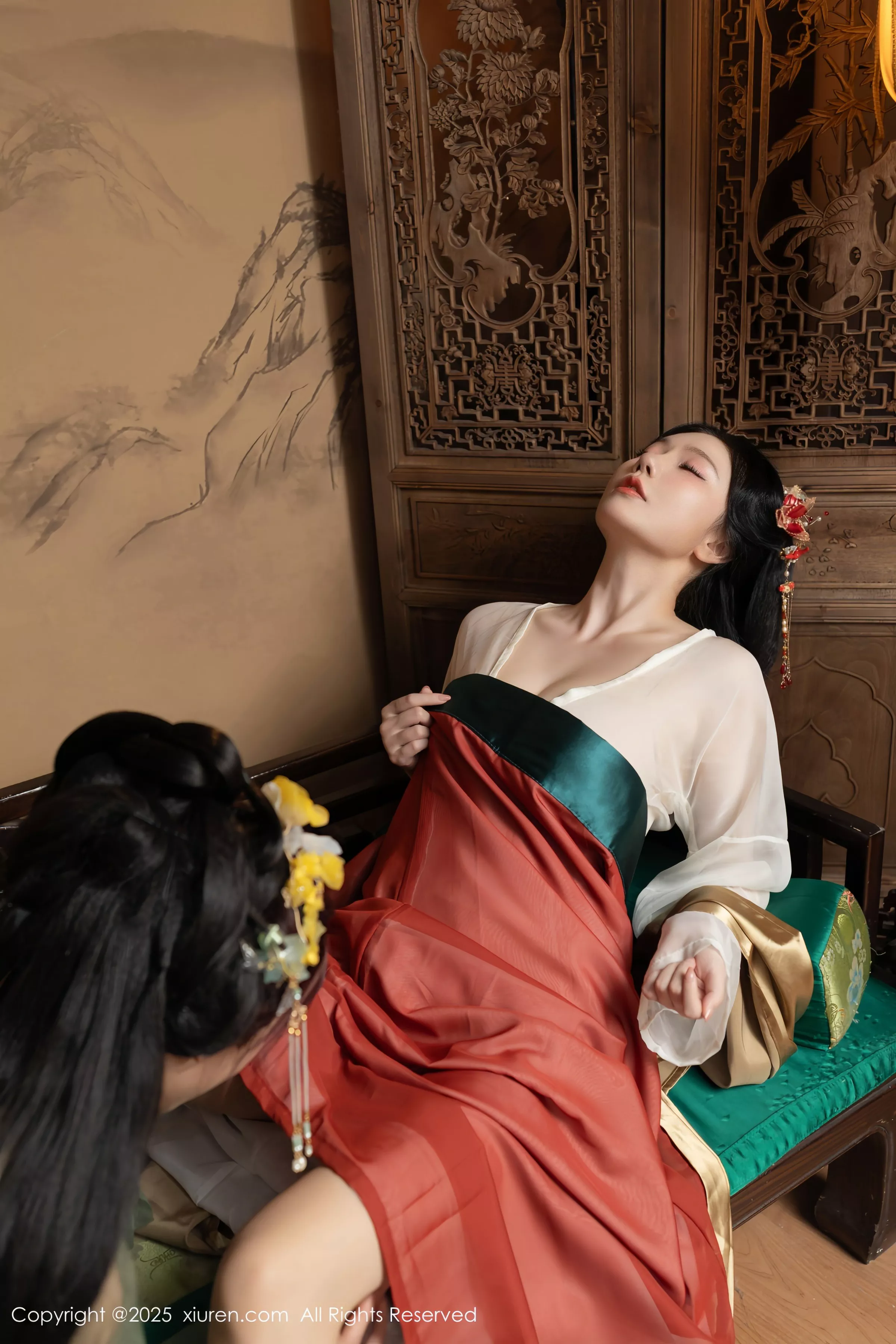 [[XiuRen秀人网]秀人网]No.10223_模特合集女神陆萱萱＆安然anran激情互动薄纱古装撩人诱惑写真80P