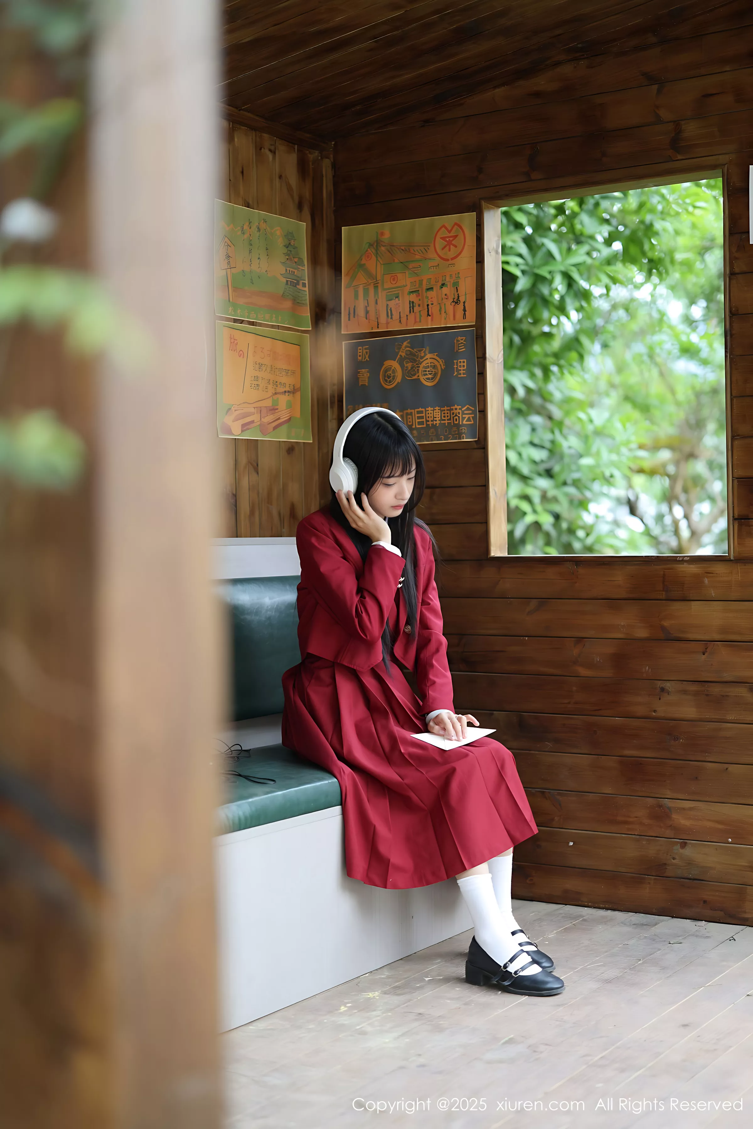 [[XiuRen秀人网]秀人网]No.10215_新人模特茂木希子性感红色裙子配肉色丝袜秀完美曲线诱惑写真82P