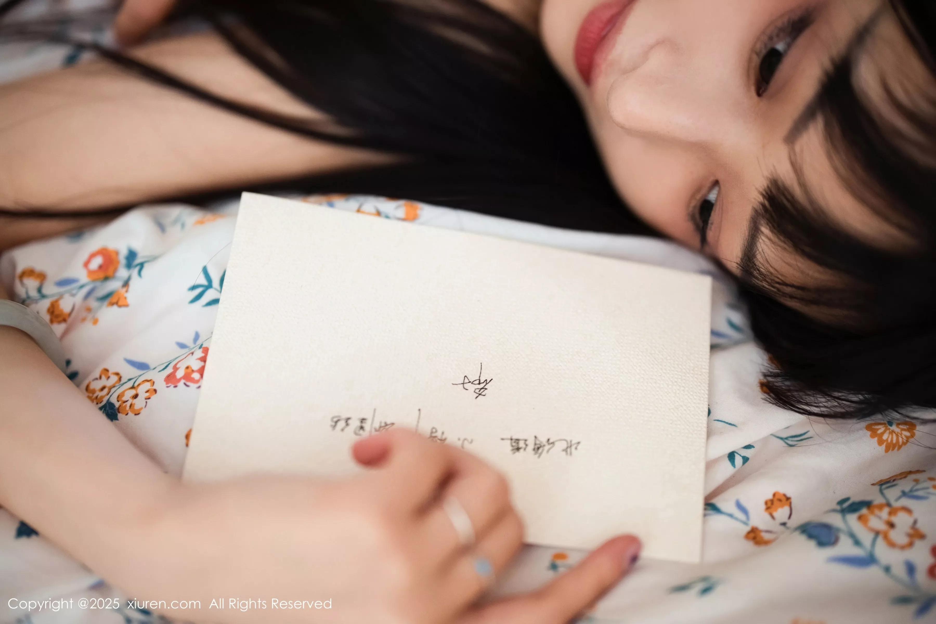 [[XiuRen秀人网]秀人网]No.10215_新人模特茂木希子性感红色裙子配肉色丝袜秀完美曲线诱惑写真82P