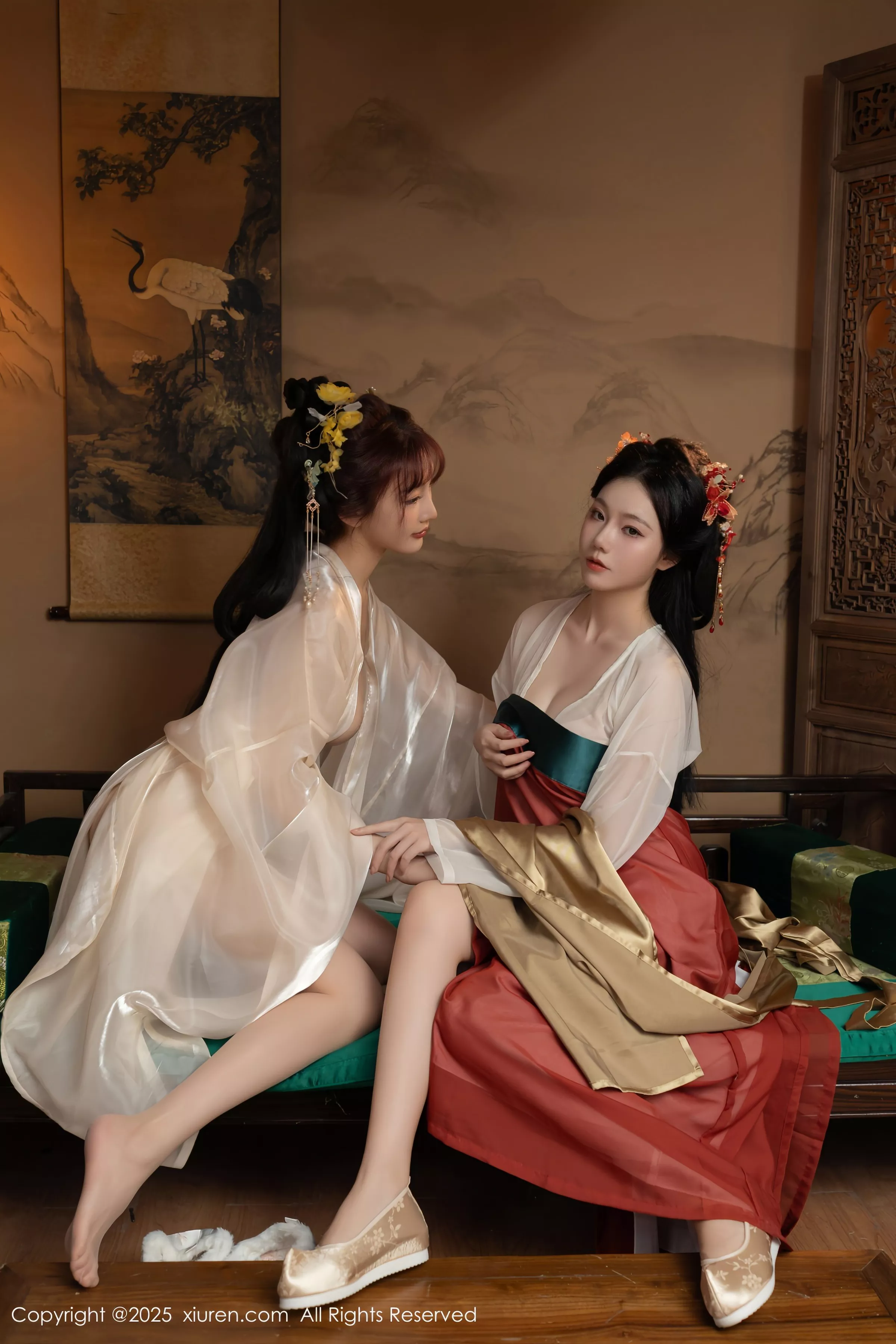 [[XiuRen秀人网]秀人网]No.10223_模特合集女神陆萱萱＆安然anran激情互动薄纱古装撩人诱惑写真80P