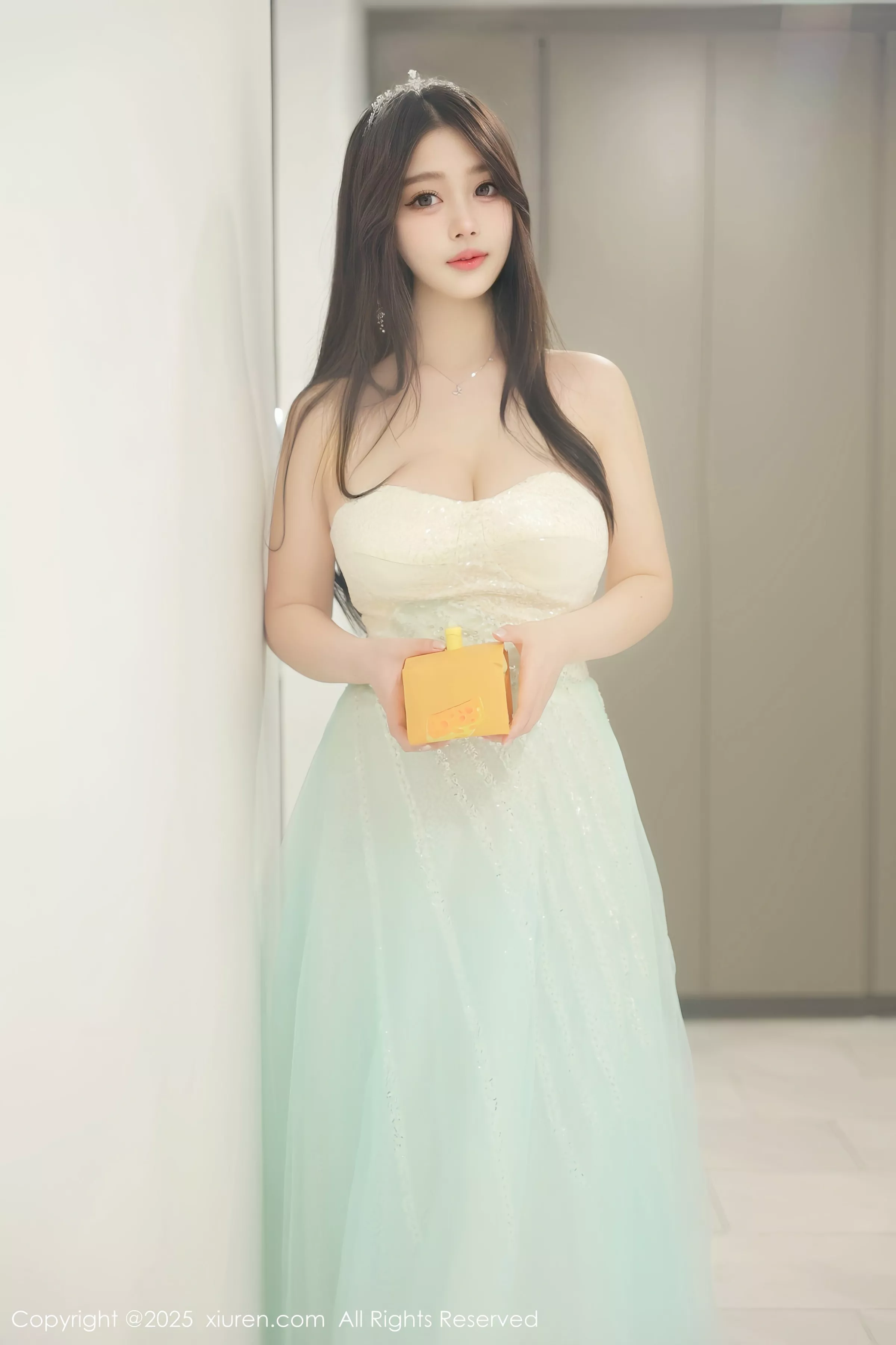 [[XiuRen秀人网]秀人网]No.10222_模特蛋蛋宝性感紫色蕾丝内衣配超薄丝袜秀丰满身材撩人诱惑写真78P