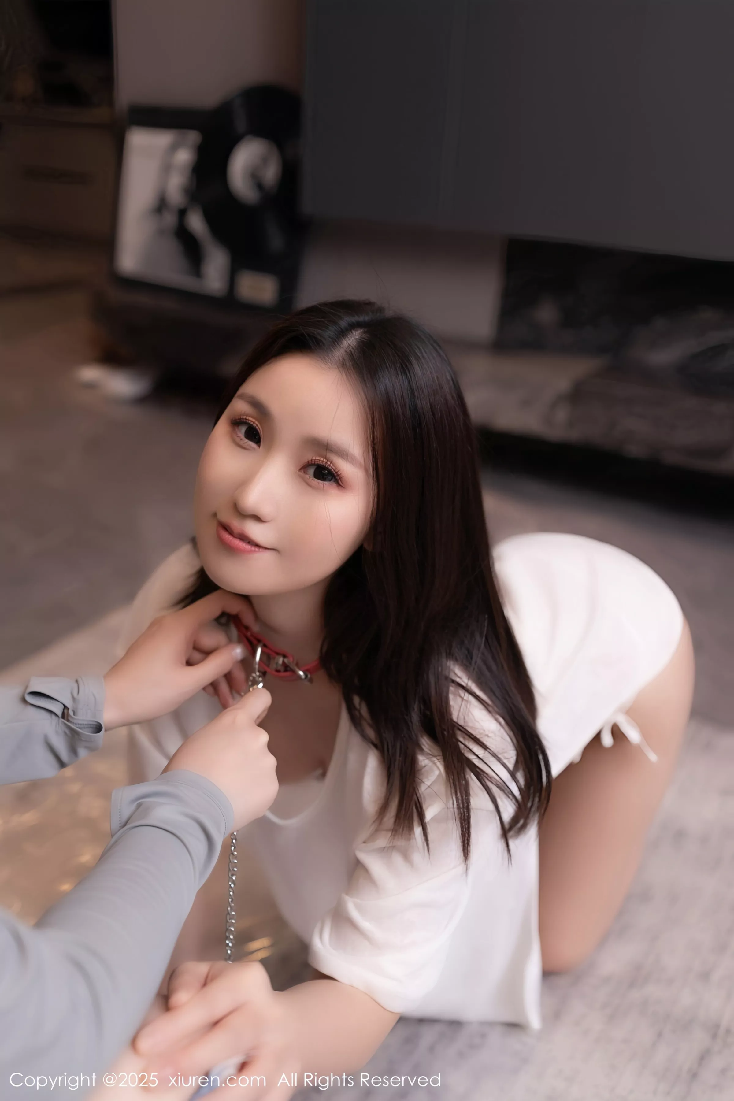 [[XiuRen秀人网]秀人网]No.10220_模特杏子Yada家教主题性感白上衣配灰短裤秀曼妙身姿诱惑写真78P