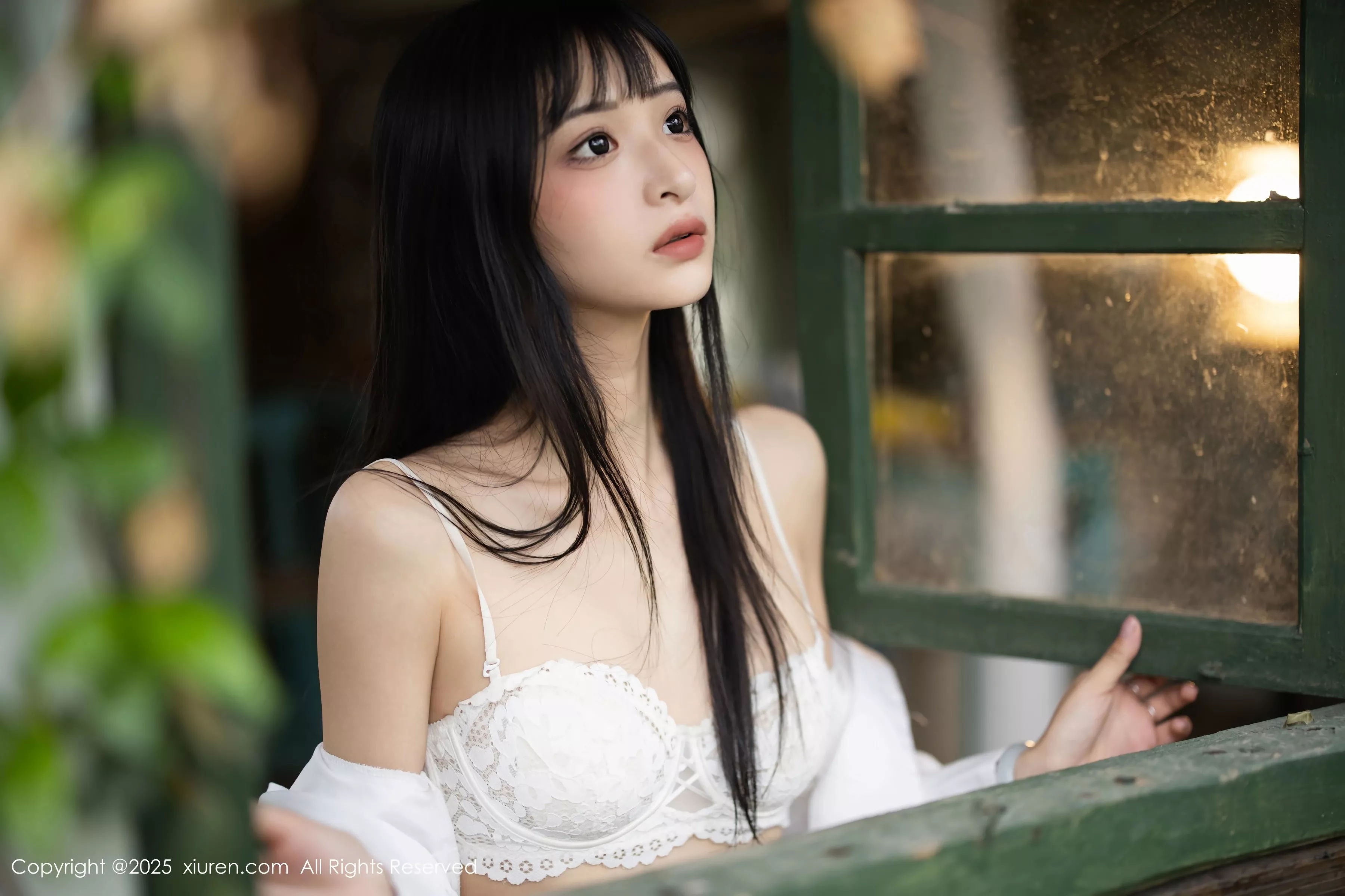 [[XiuRen秀人网]秀人网]No.10215_新人模特茂木希子性感红色裙子配肉色丝袜秀完美曲线诱惑写真82P