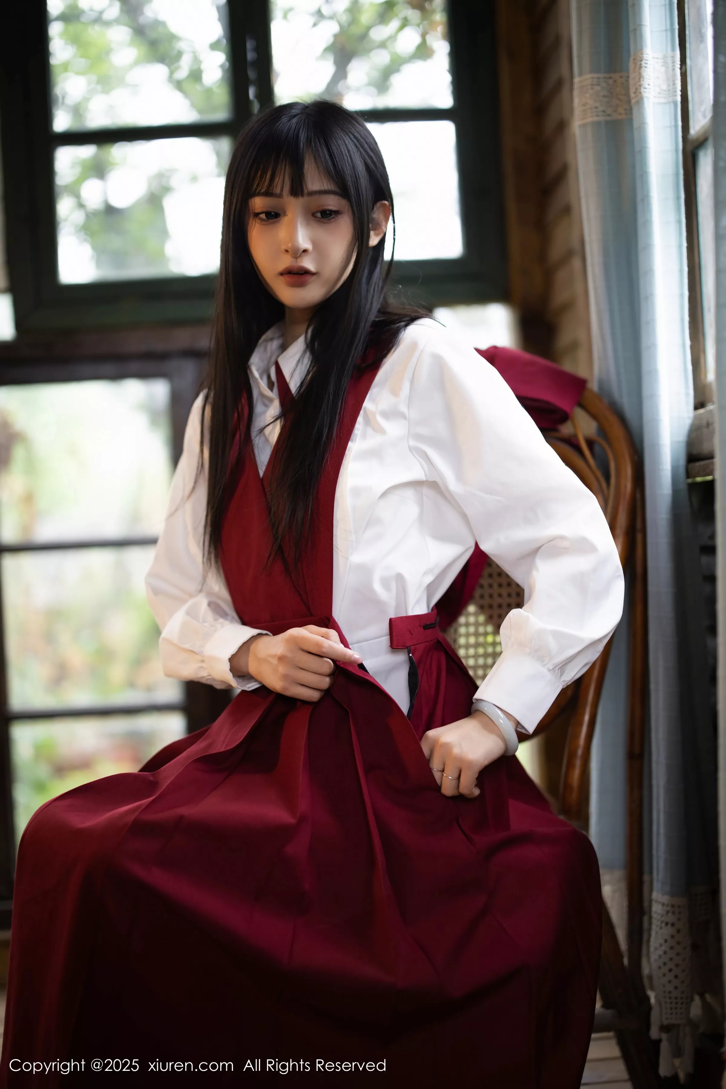 [[XiuRen秀人网]秀人网]No.10215_新人模特茂木希子性感红色裙子配肉色丝袜秀完美曲线诱惑写真82P