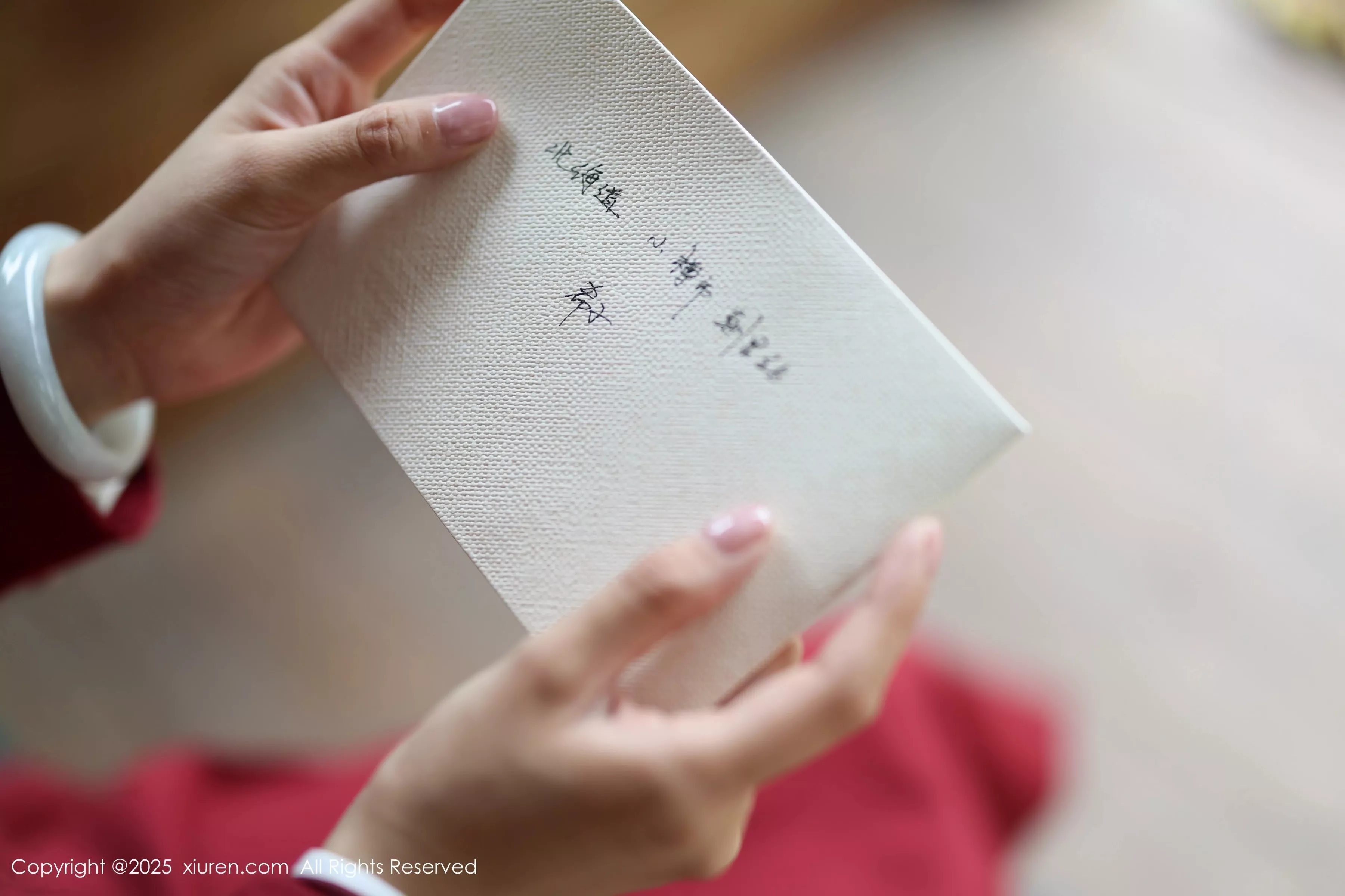 [[XiuRen秀人网]秀人网]No.10215_新人模特茂木希子性感红色裙子配肉色丝袜秀完美曲线诱惑写真82P