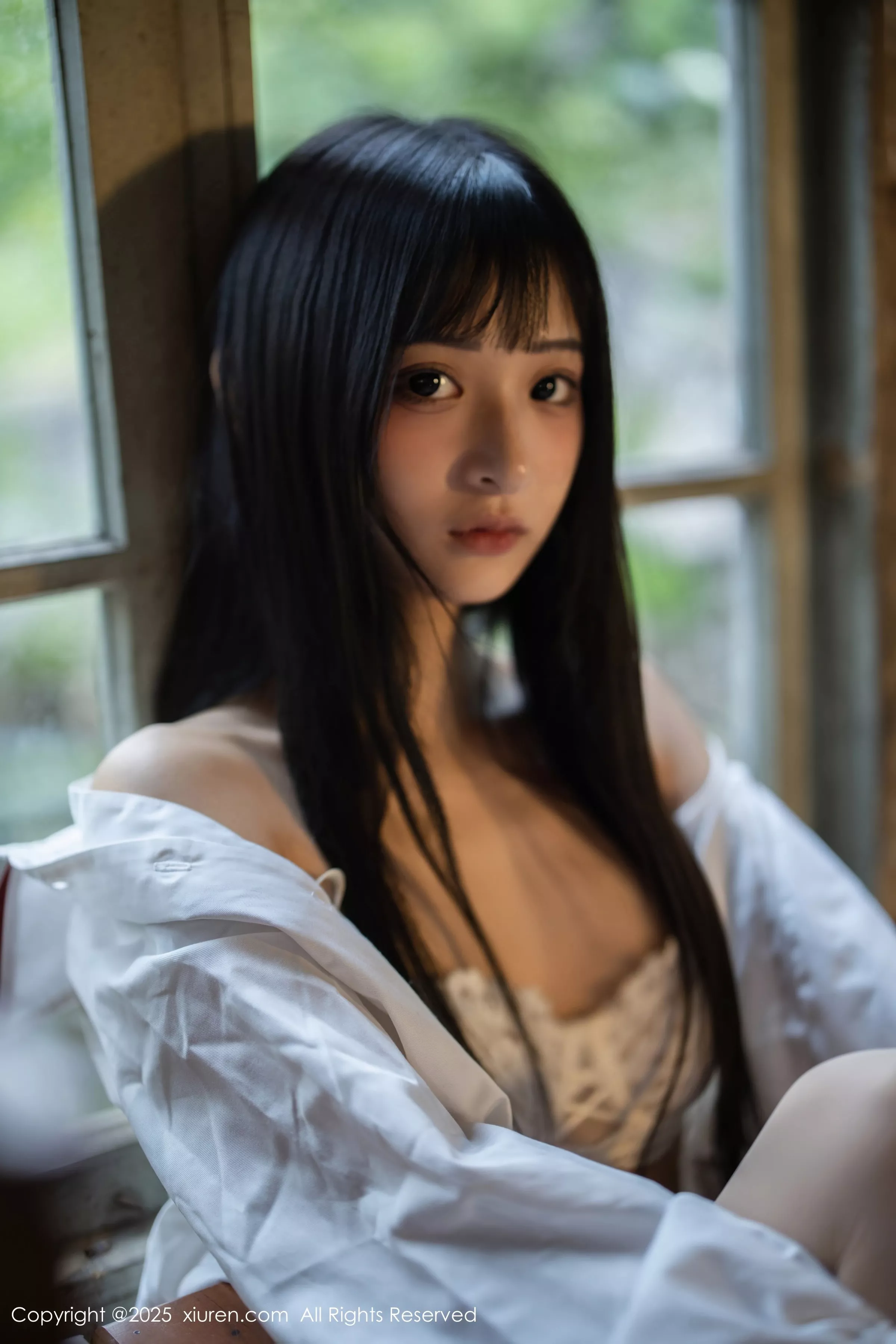 [[XiuRen秀人网]秀人网]No.10215_新人模特茂木希子性感红色裙子配肉色丝袜秀完美曲线诱惑写真82P