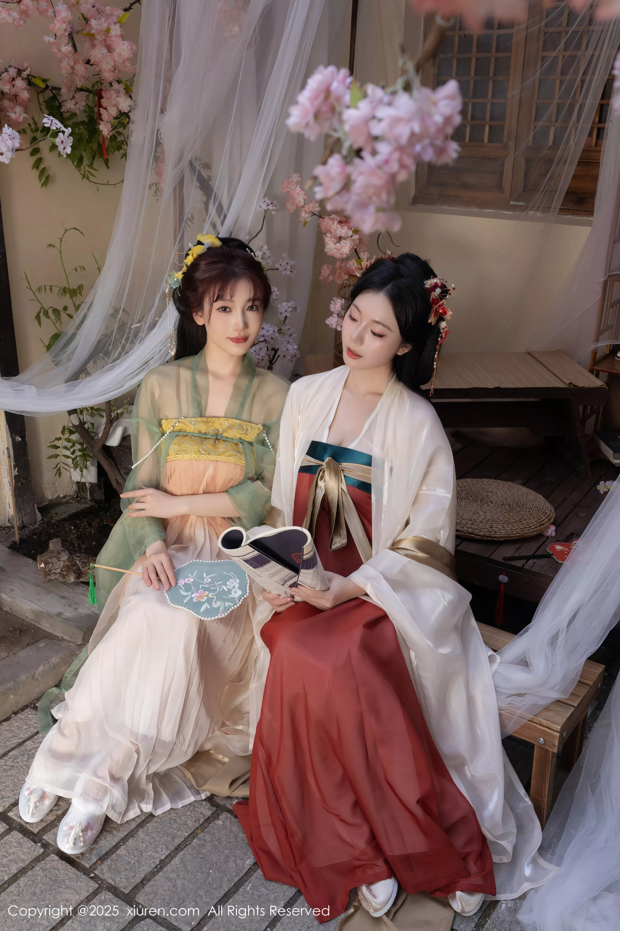 [[XiuRen秀人网]秀人网]No.10223_模特合集女神陆萱萱＆安然anran激情互动薄纱古装撩人诱惑写真80P