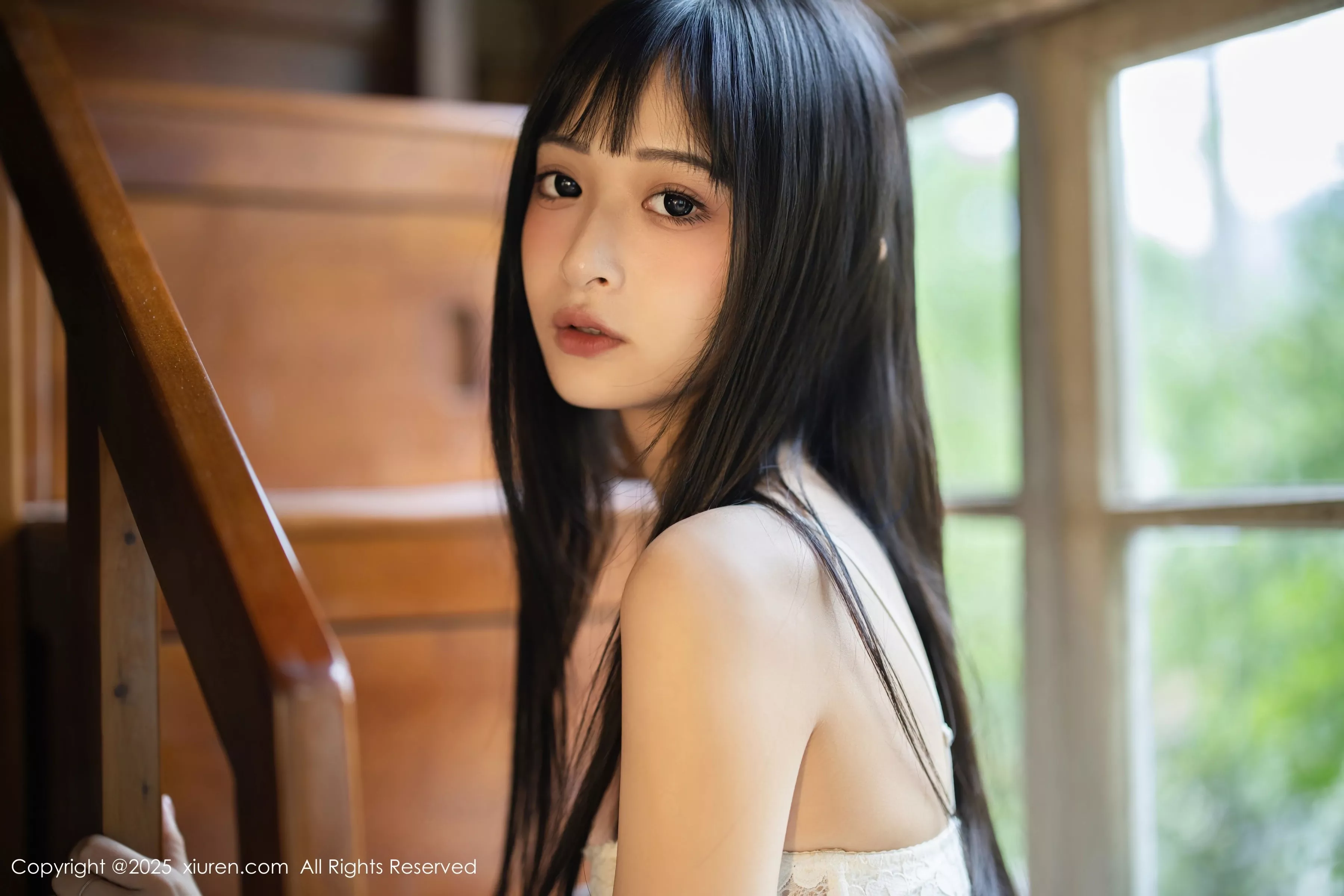 [[XiuRen秀人网]秀人网]No.10215_新人模特茂木希子性感红色裙子配肉色丝袜秀完美曲线诱惑写真82P