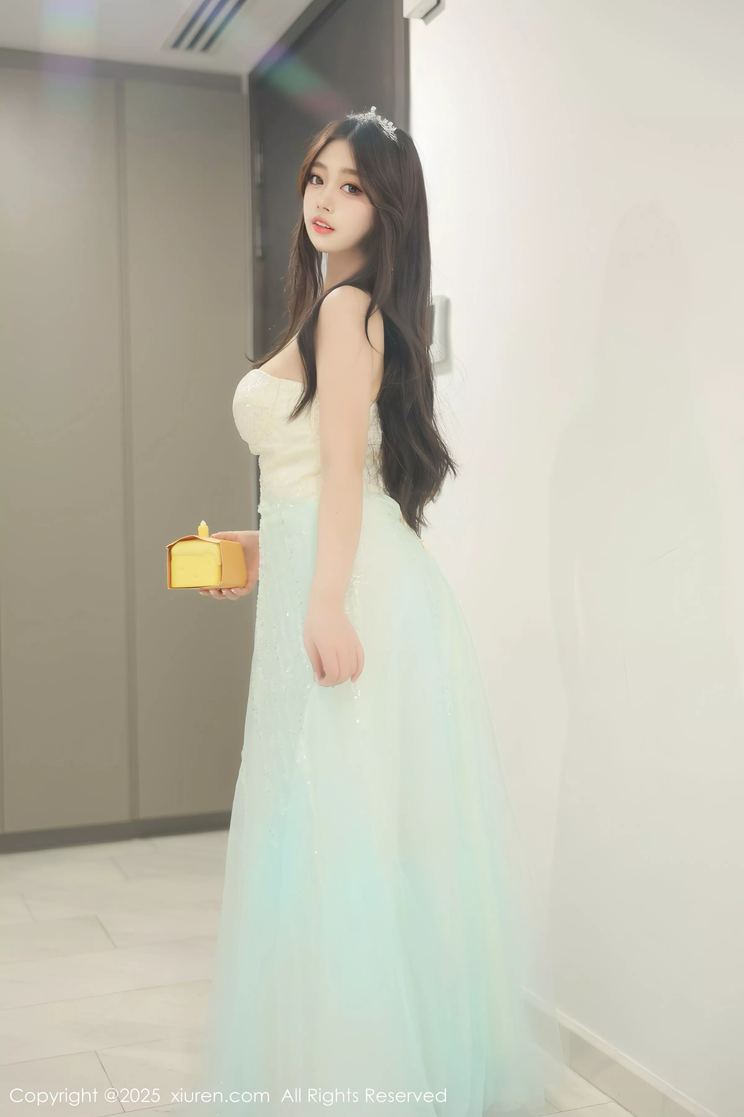 [[XiuRen秀人网]秀人网]No.10222_模特蛋蛋宝性感紫色蕾丝内衣配超薄丝袜秀丰满身材撩人诱惑写真78P